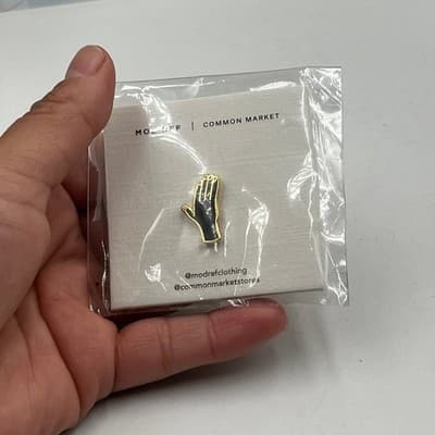 Vintage MOD REF x Common Market Hand Enamel Pin Gold Tone Black Jewelry New NIP - Thumbnail 5