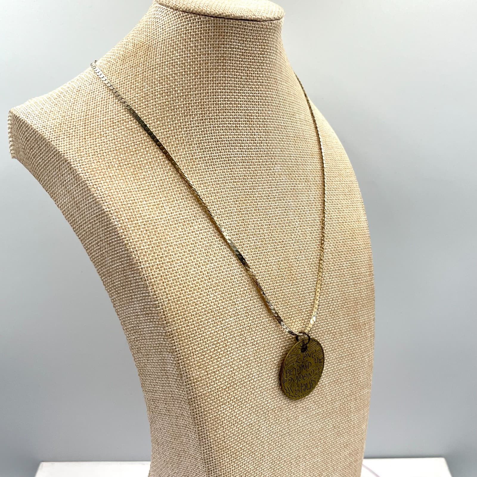 VTG Retro Inspirational Necklace Silver Tone Herringbone Chain Gold Medallion - Thumbnail 6