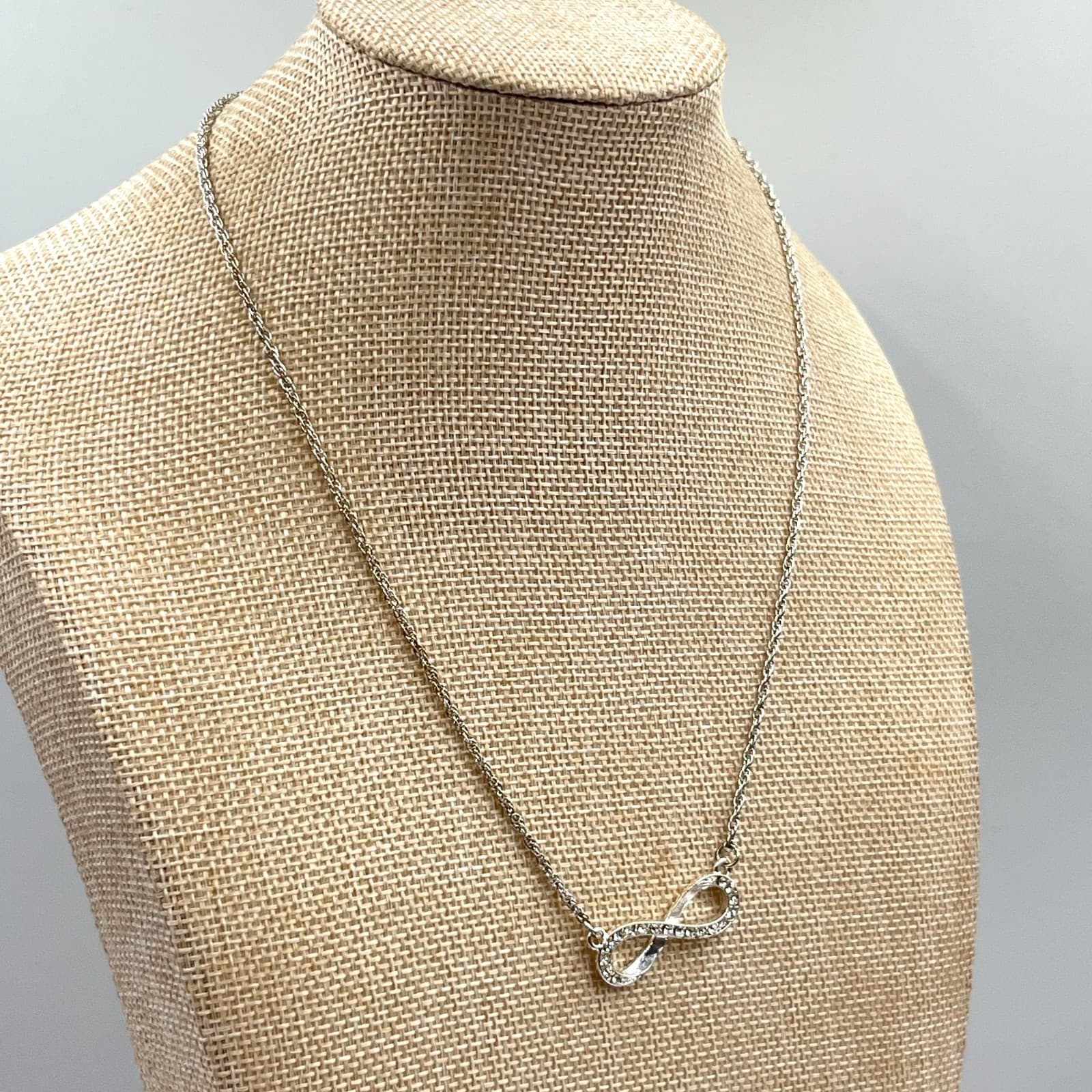 VTG Elegant Silver Tone Infinity Pendant Necklace Clear Rhinestone Minimalist - Thumbnail 6