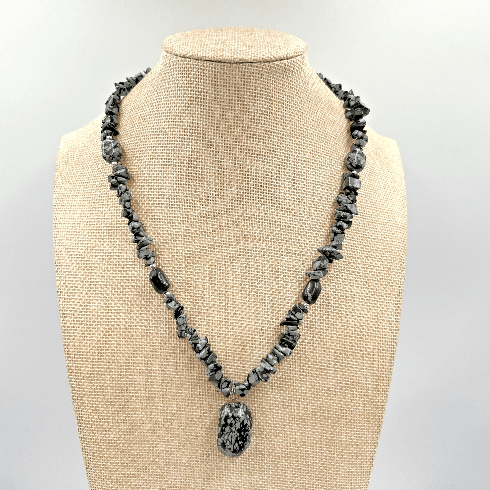 Vintage Natural Snowflake Obsidian Chip Bead Necklace Large Center Stone Pendant
