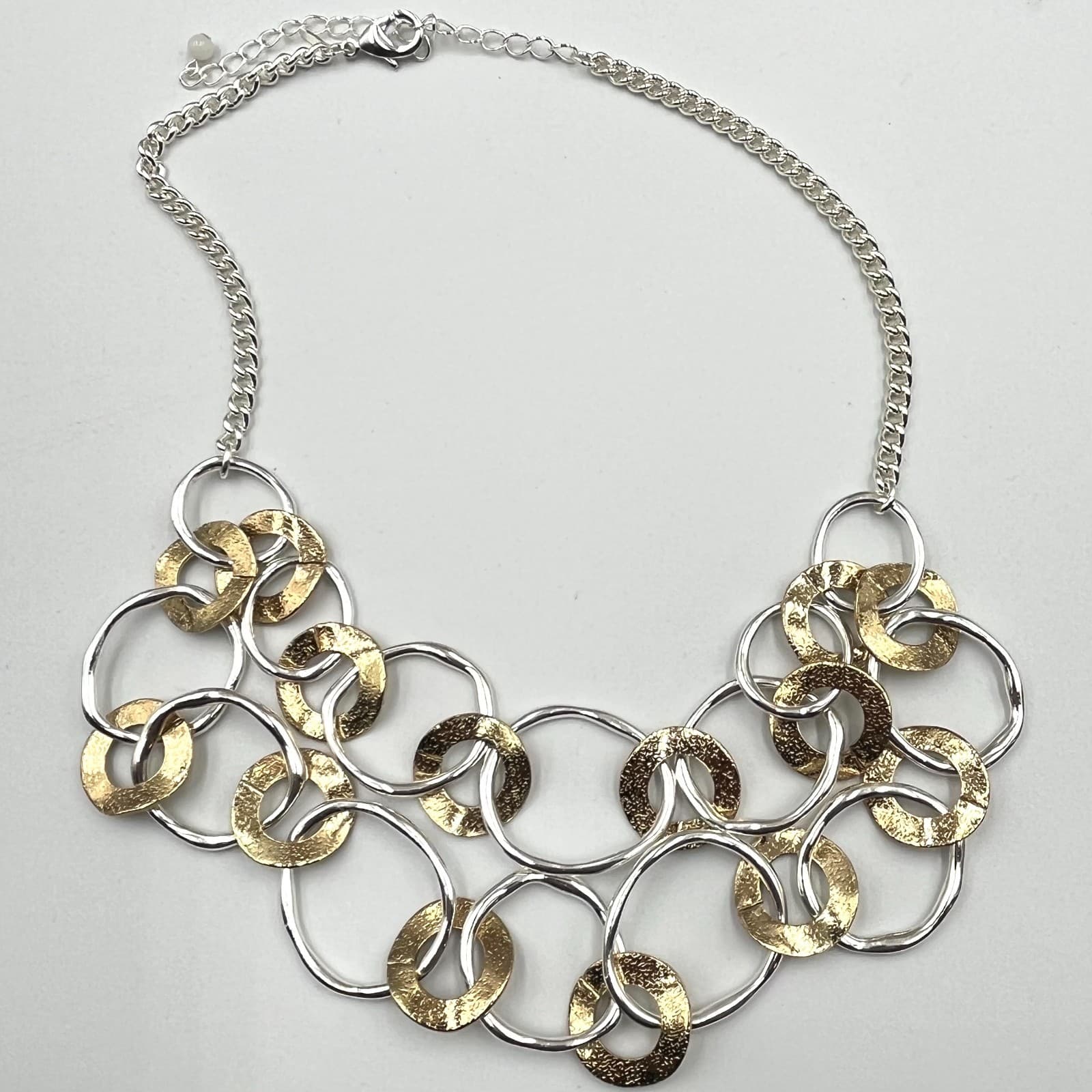 VTG Mixed Metal Hammered Interlocking Circle Statement Necklace Gold Silver Tone - Thumbnail 2