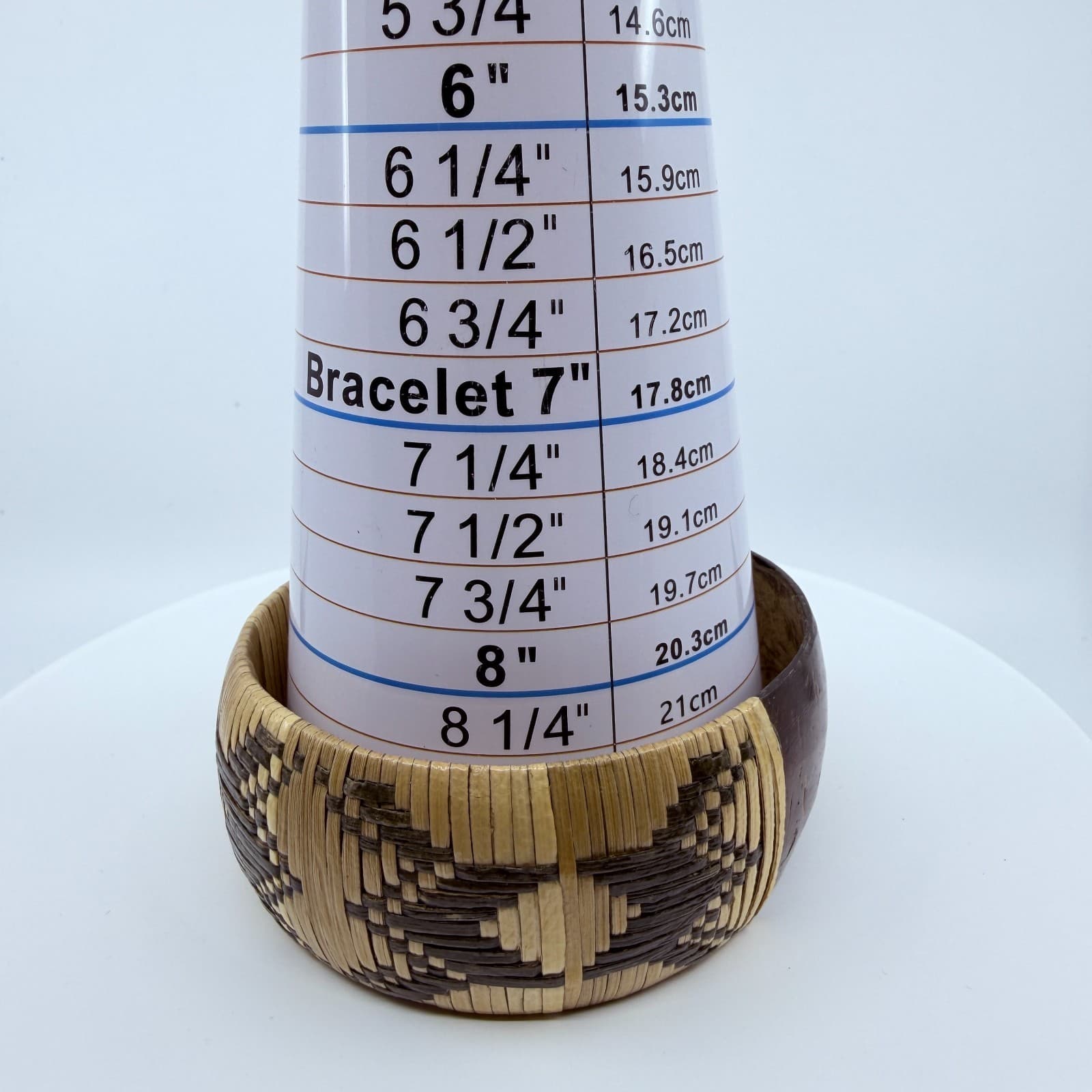 Vintage Woven Straw Coconut Shell Bangle Bracelet Chunky Statement Geometric Y2K - Thumbnail 9