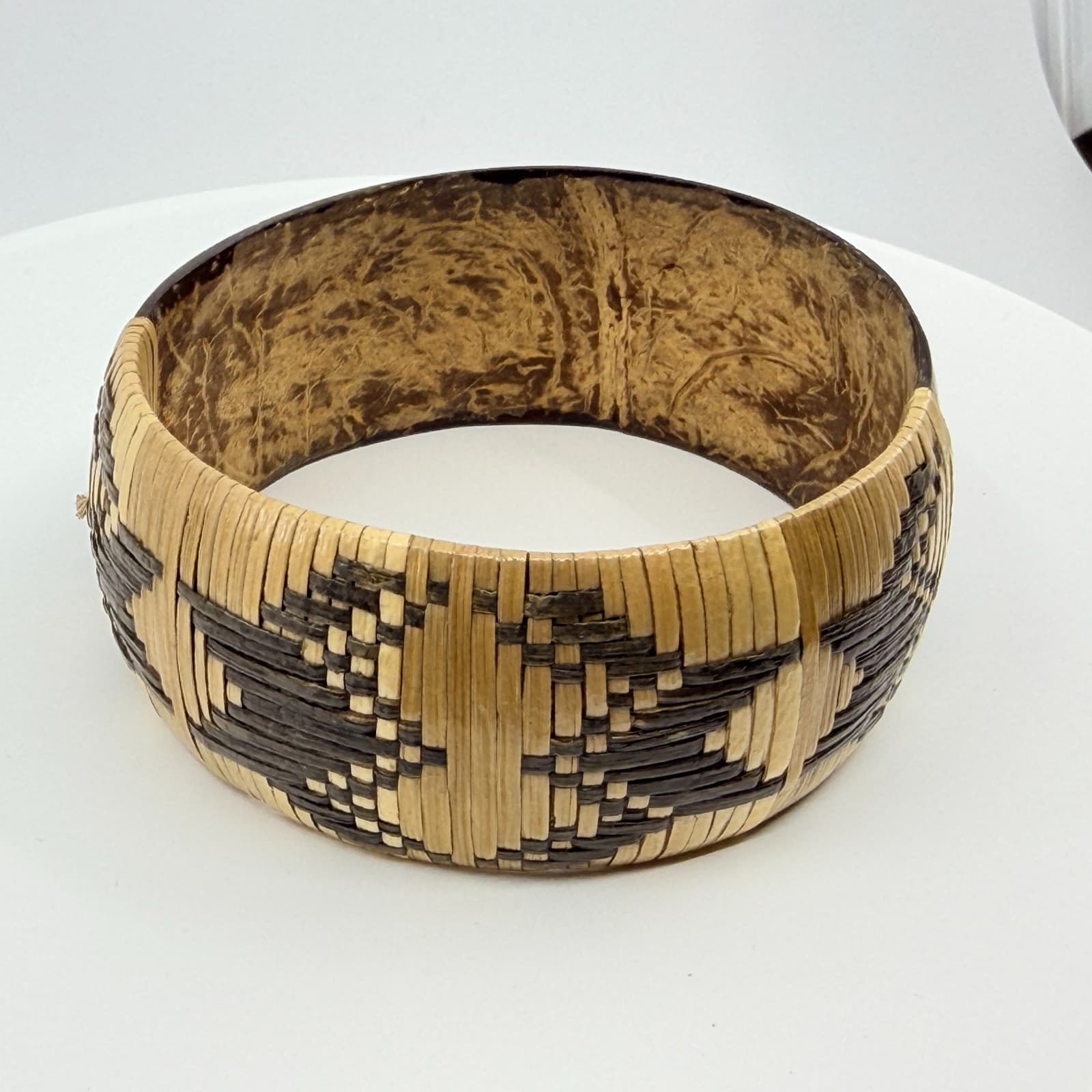Vintage Woven Straw Coconut Shell Bangle Bracelet Chunky Statement Geometric Y2K - Thumbnail 5