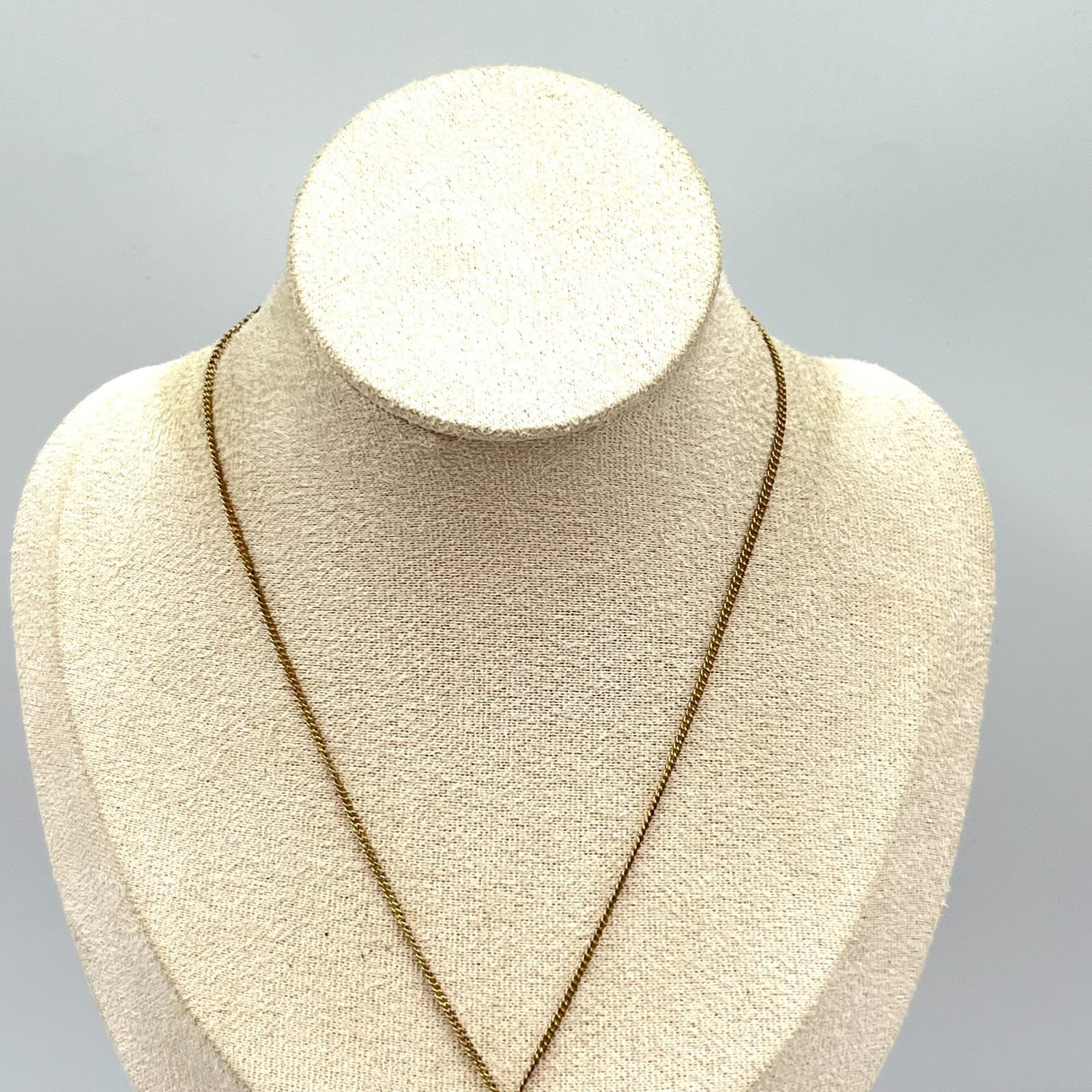 Vintage Gold Tone Initial M Faux Pearl Pendant Necklace Retro Jewelry Fashion - Thumbnail 6