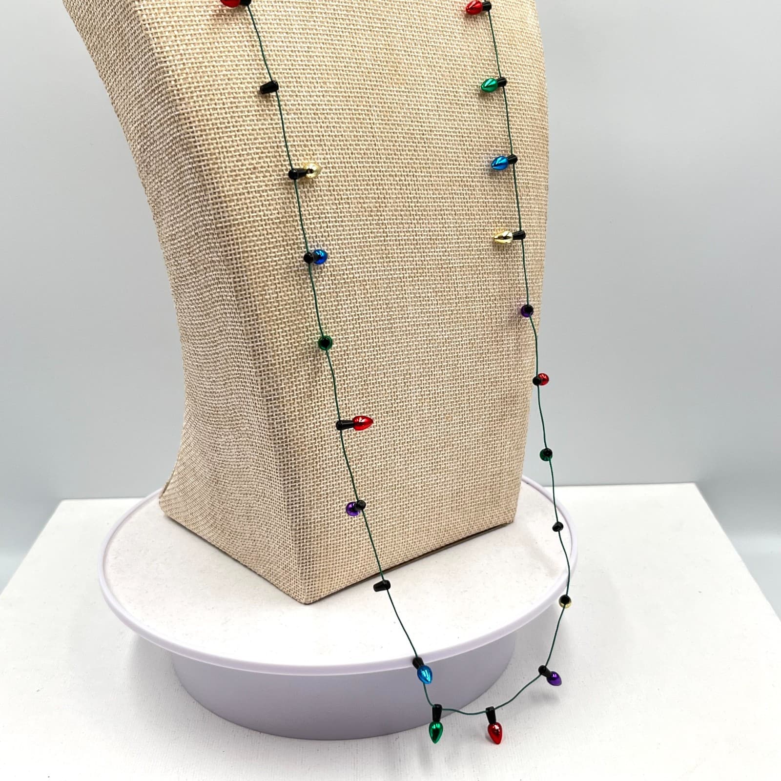 VTG Retro Festive Christmas Light Bulb Multicolor Bead Necklace Holiday Jewelry - Thumbnail 4