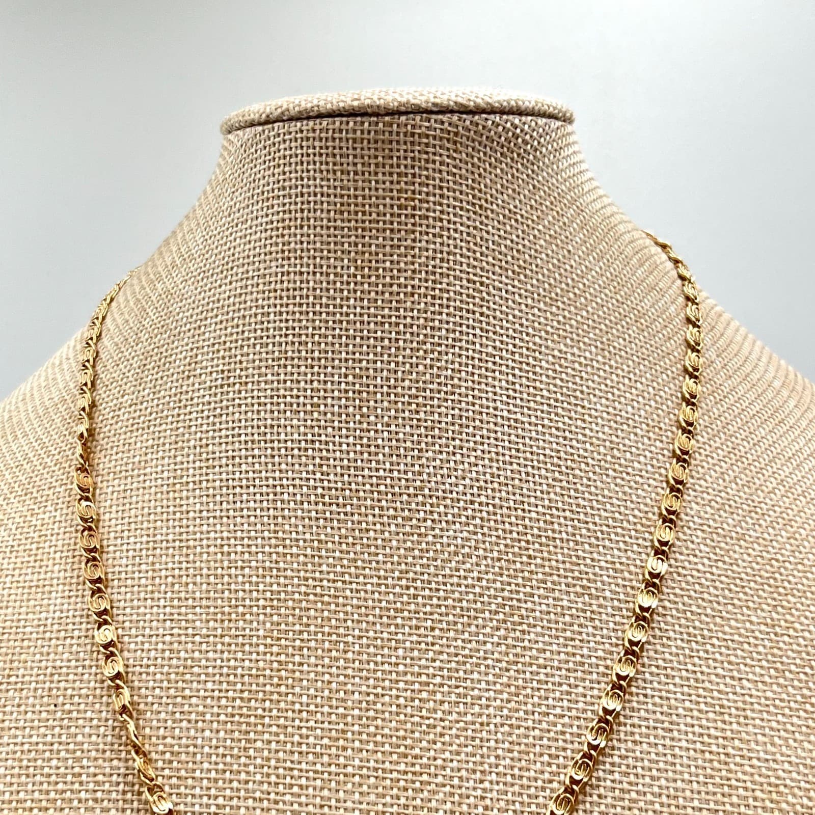 VTG Gold Tone Filigree S-Link Chain Necklace Retro Statement Lobster Adjustable - Thumbnail 6