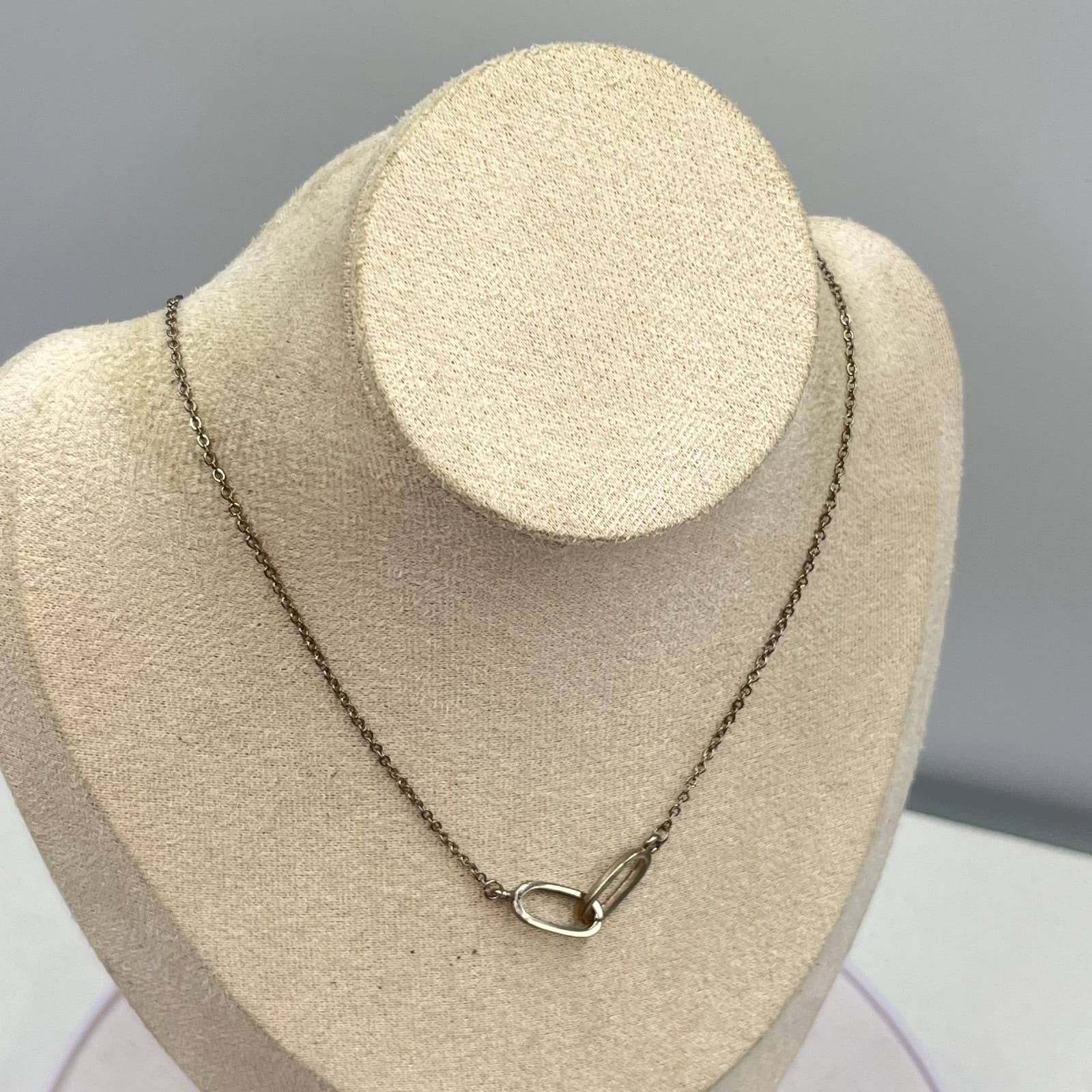 Modern Silver Tone Interlocking Double Oval Link Necklace Minimalist Chain - Thumbnail 6