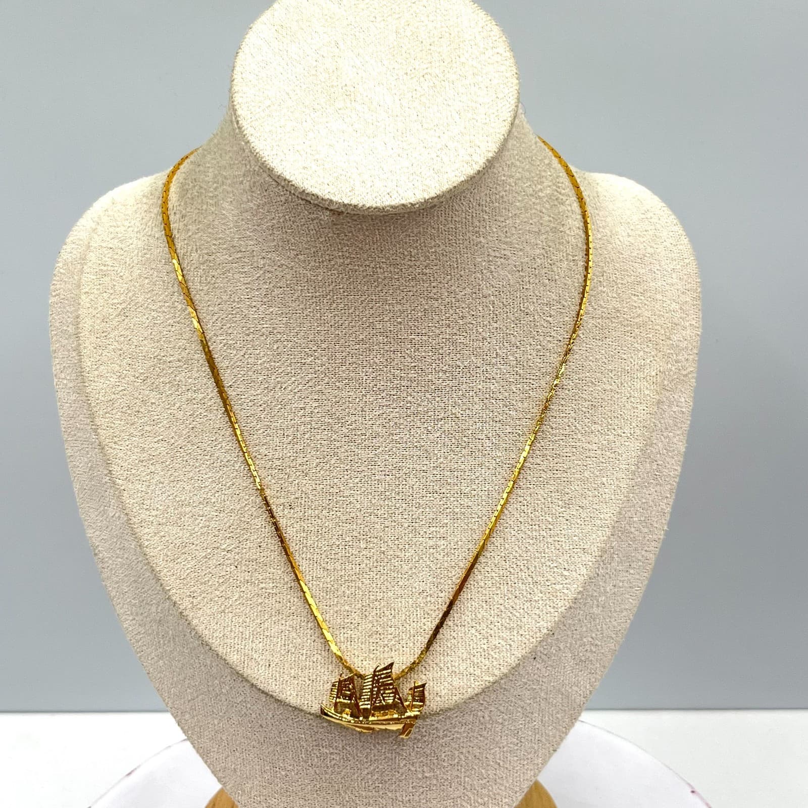 Vintage Anju Hong Kong Gold Tone Junk Ship Pendant Necklace Cobra Chain 18" - Thumbnail 3