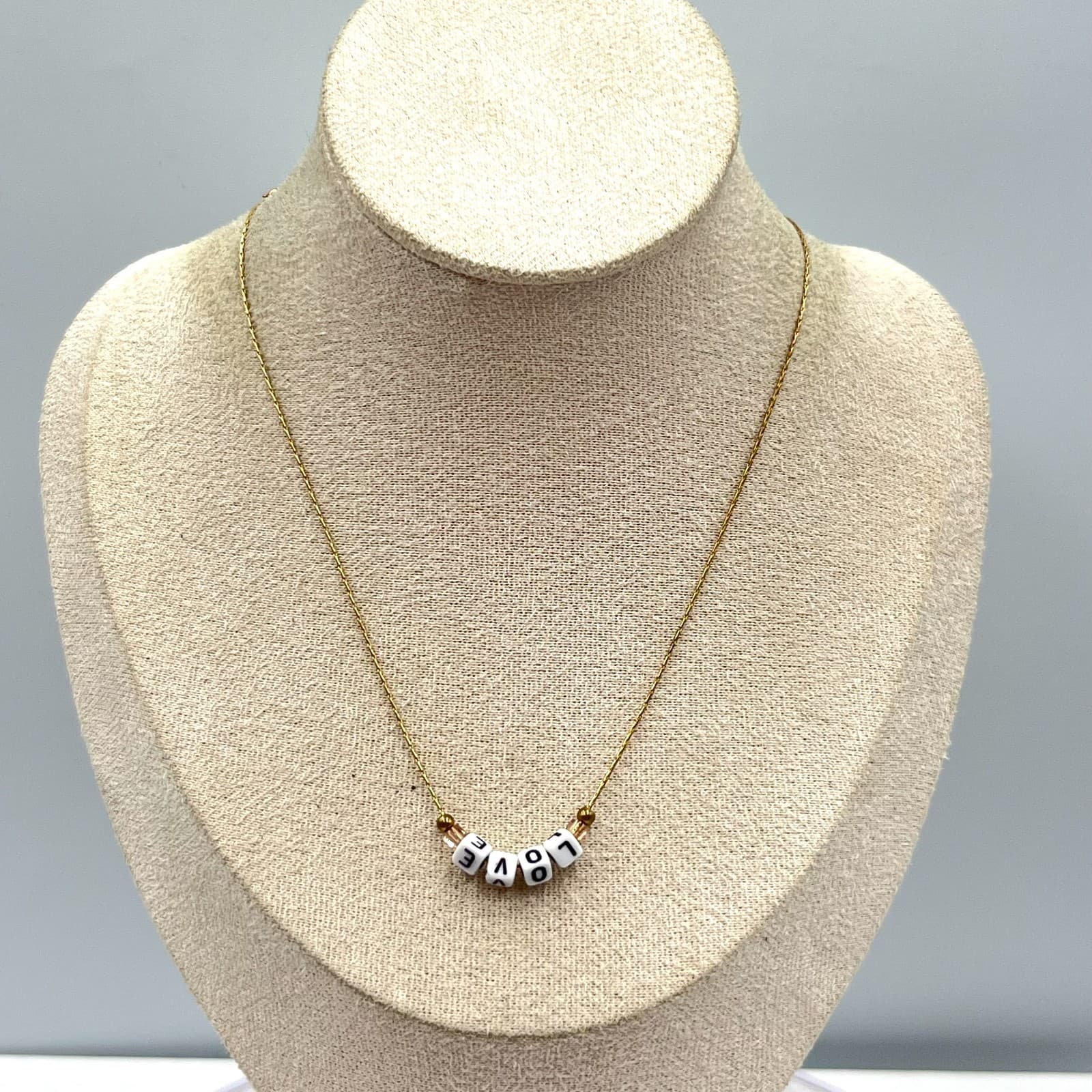 VTG Y2K Aesthetic Gold Tone LOVE Letter Bead Necklace Pink Crystal Accents Retro - Thumbnail 2