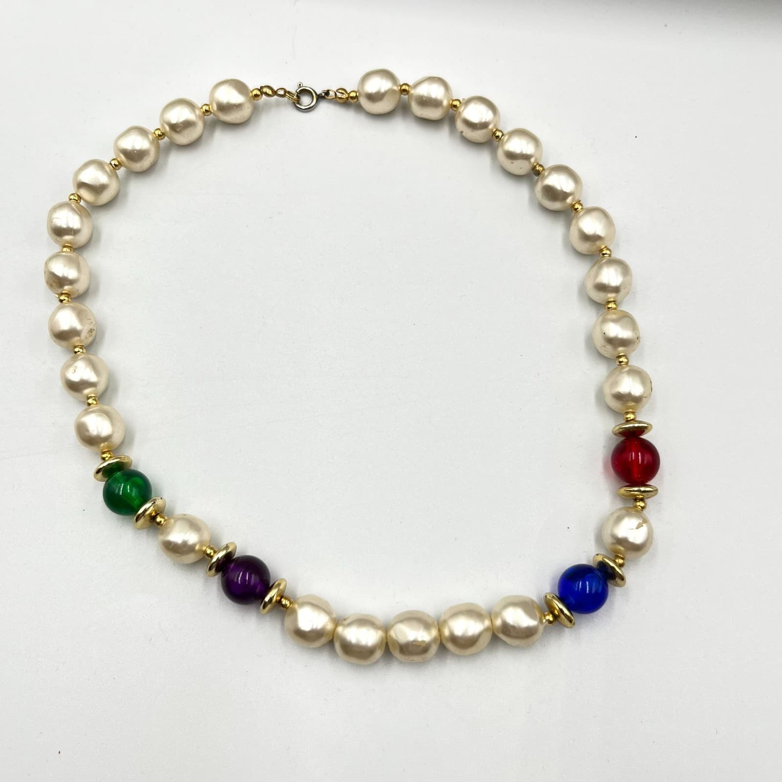 Vintage Faux Pearl Necklace with Multi-Color Glass Accents - Retro Chic Fashion - Thumbnail 2