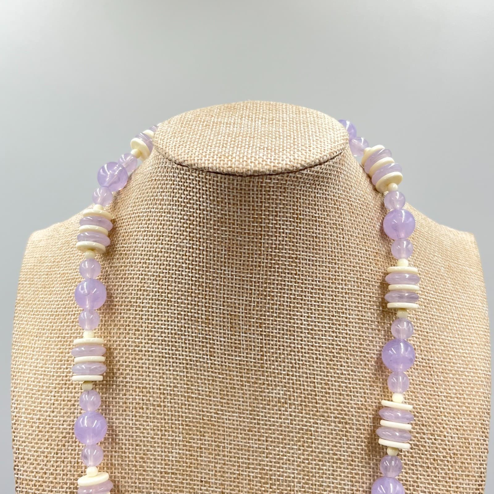 Vintage Retro Lavender Purple Glass & Cream Resin Beaded Strand Necklace 24" - Thumbnail 5