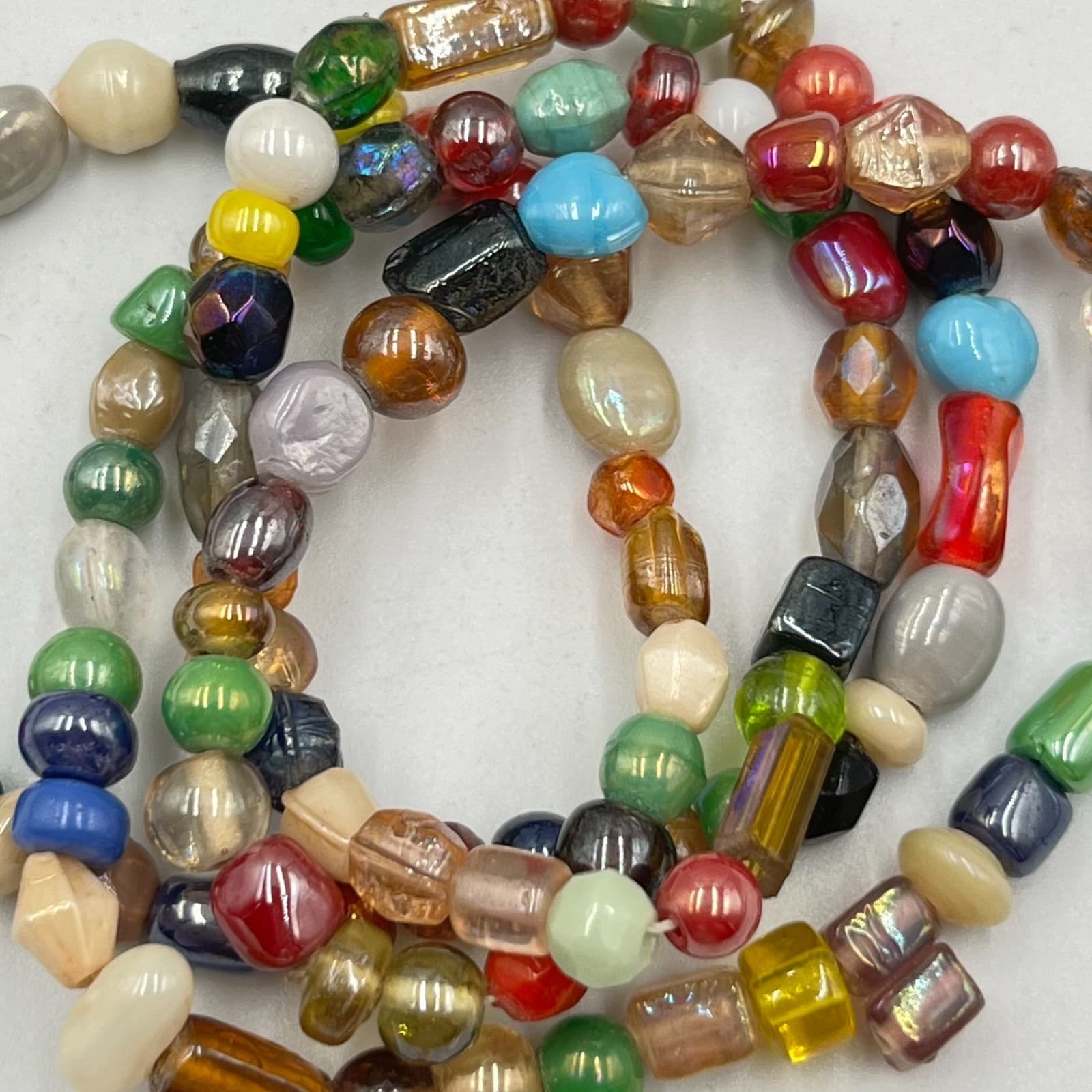 Vintage Boho Multi-Color Glass Bead Strand Necklace Eclectic Artsy Retro Style - Thumbnail 4