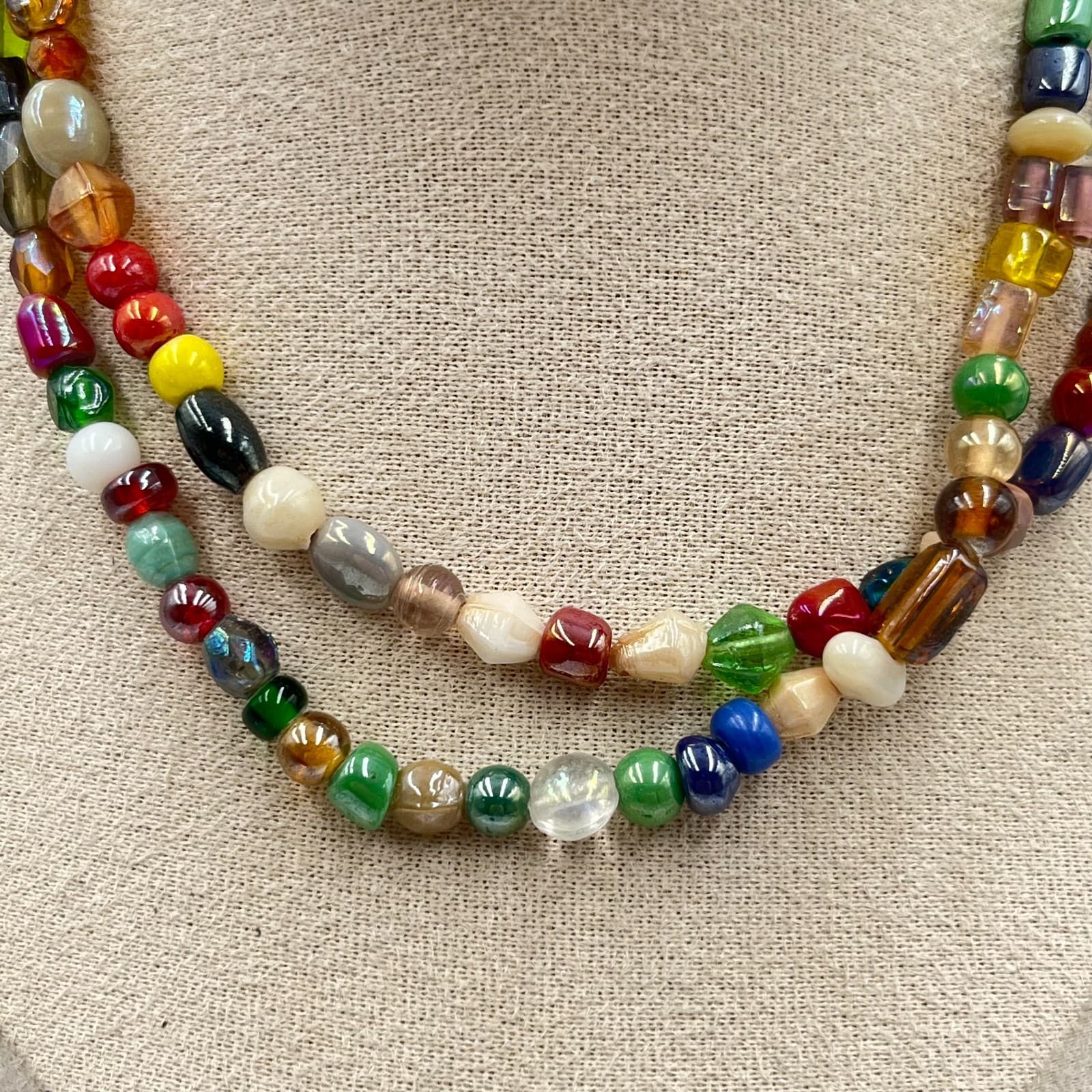 Vintage Boho Multi-Color Glass Bead Strand Necklace Eclectic Artsy Retro Style - Thumbnail 6