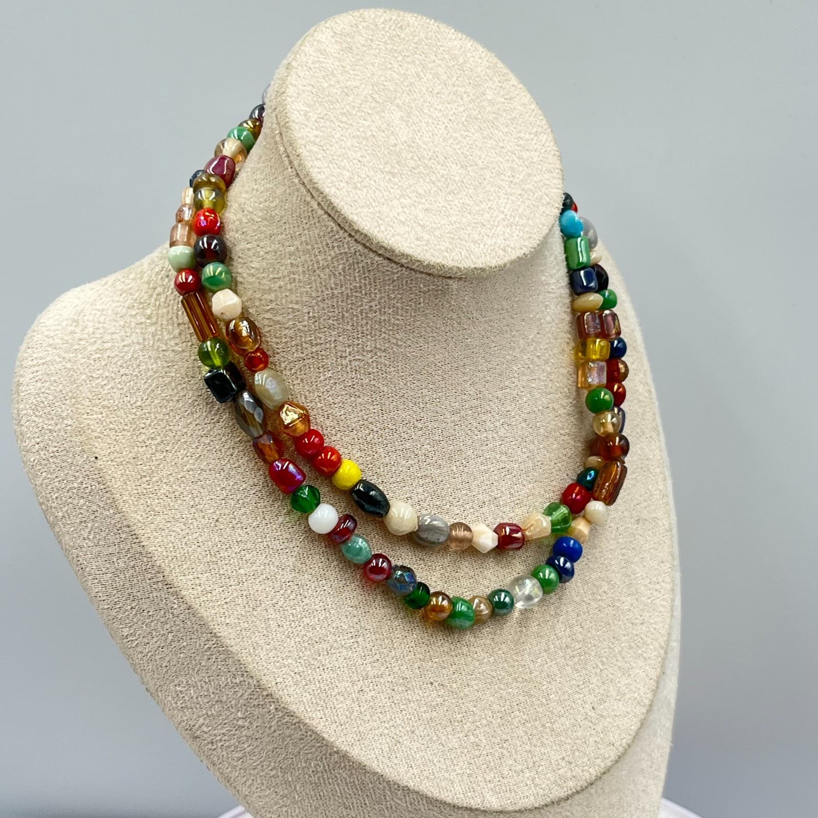 Vintage Boho Multi-Color Glass Bead Strand Necklace Eclectic Artsy Retro Style - Thumbnail 7