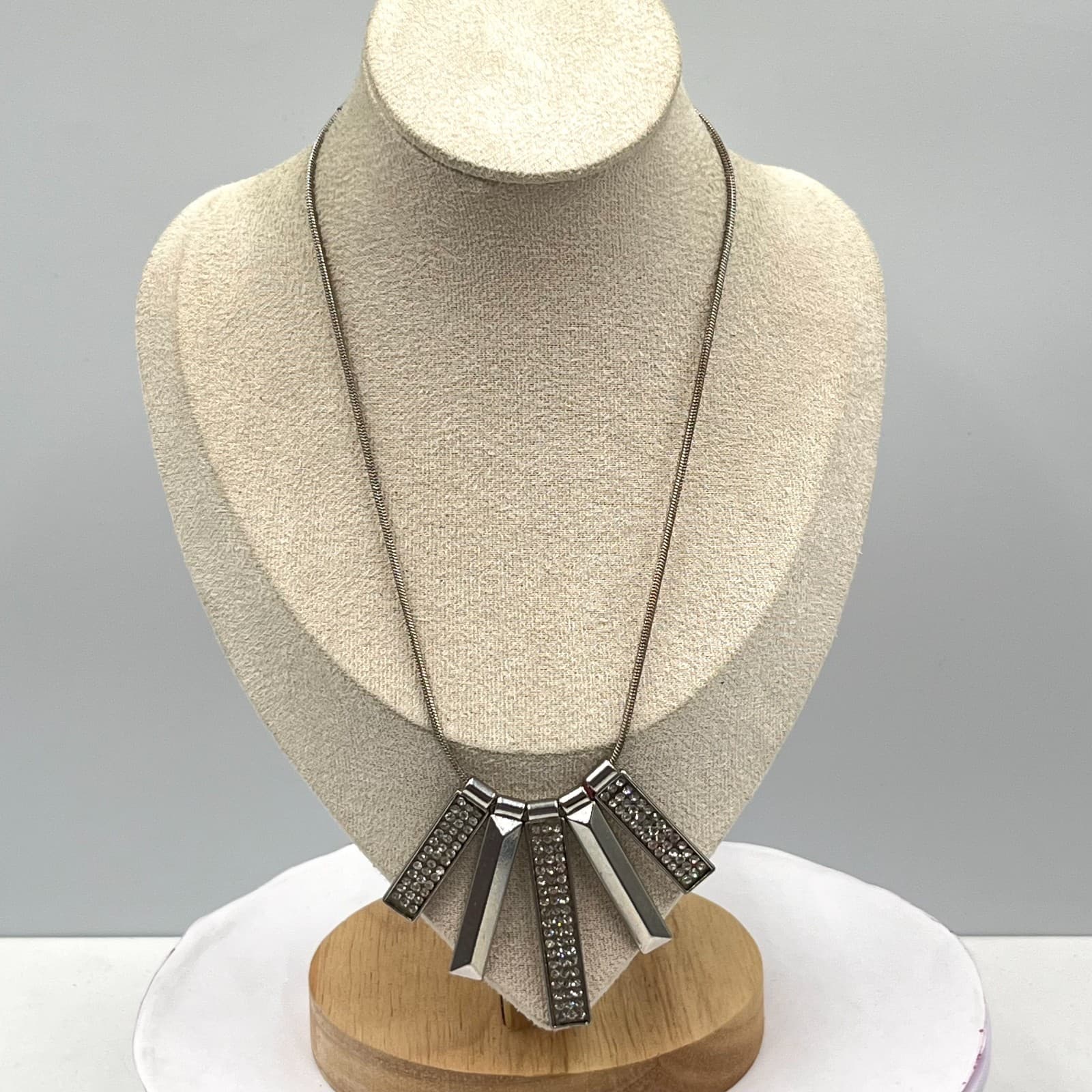 VTG Modernist Geometric Silver Tone Bar Fringe Necklace Rhinestone Accents Y2K - Thumbnail 4