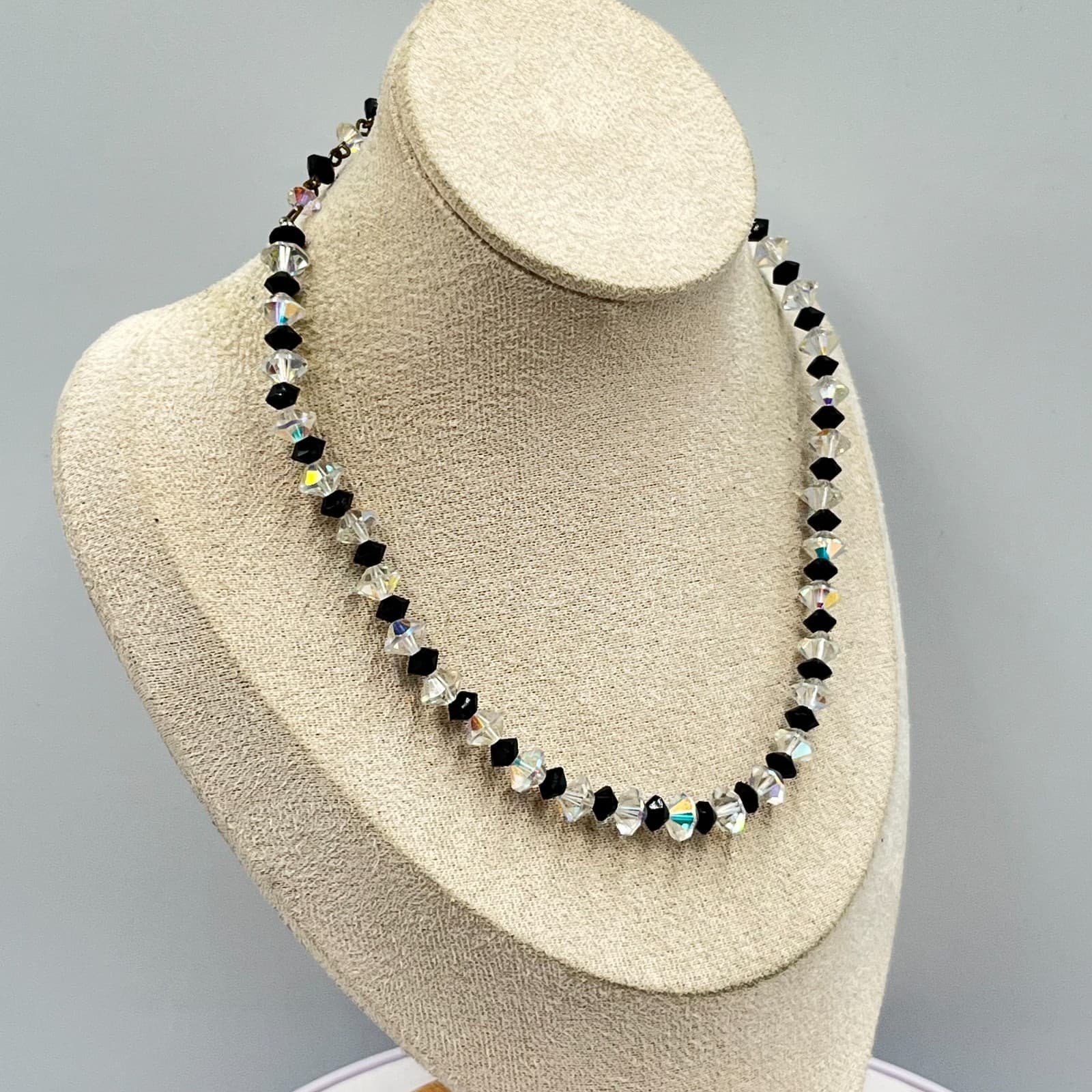 Vintage Aurora Borealis AB & Black Crystal Bicone Bead Necklace Retro Goth Glam - Thumbnail 8