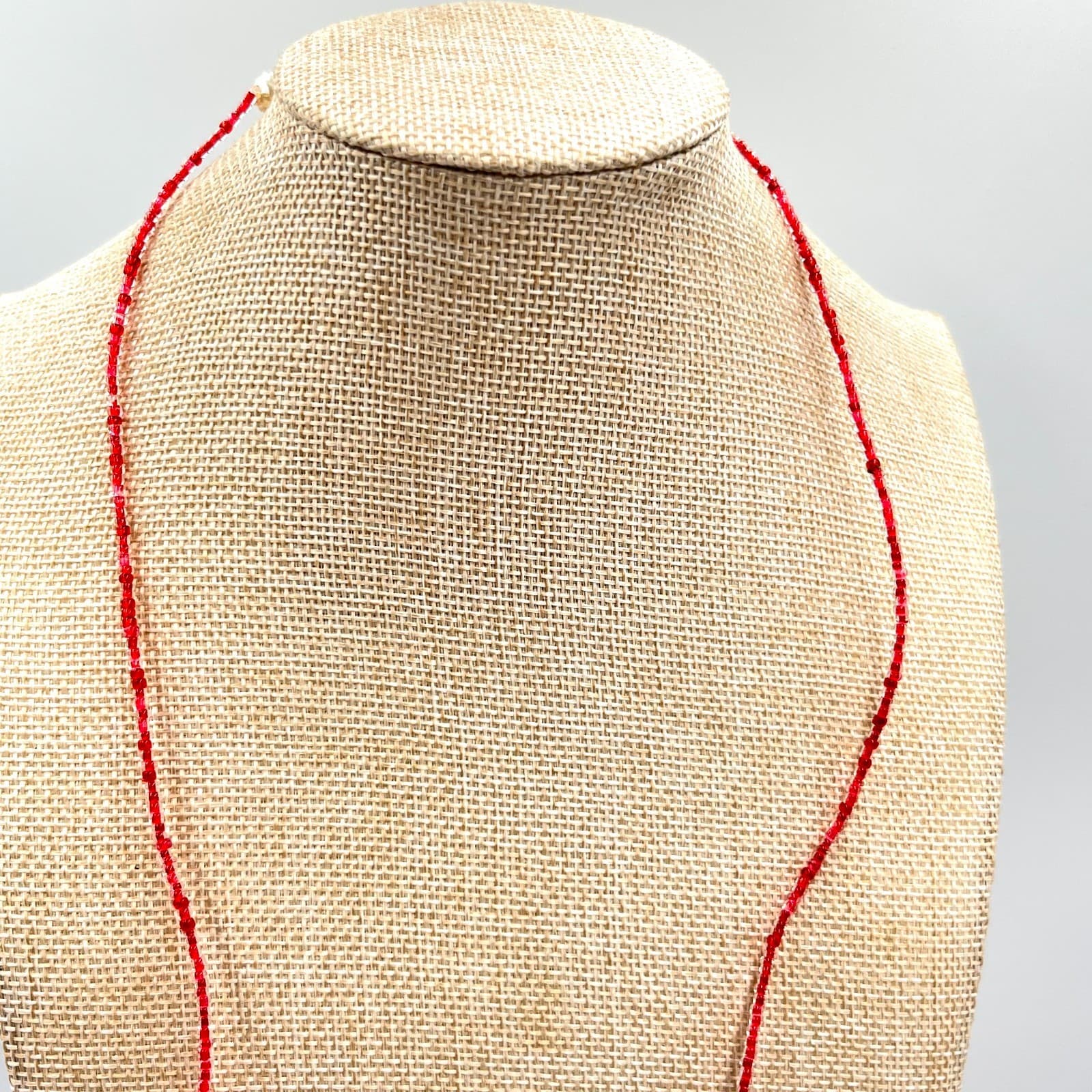 Vintage Red Seed Bead Necklace Cream Rose Bud Accents Dainty Boho Strand Fashion - Thumbnail 4