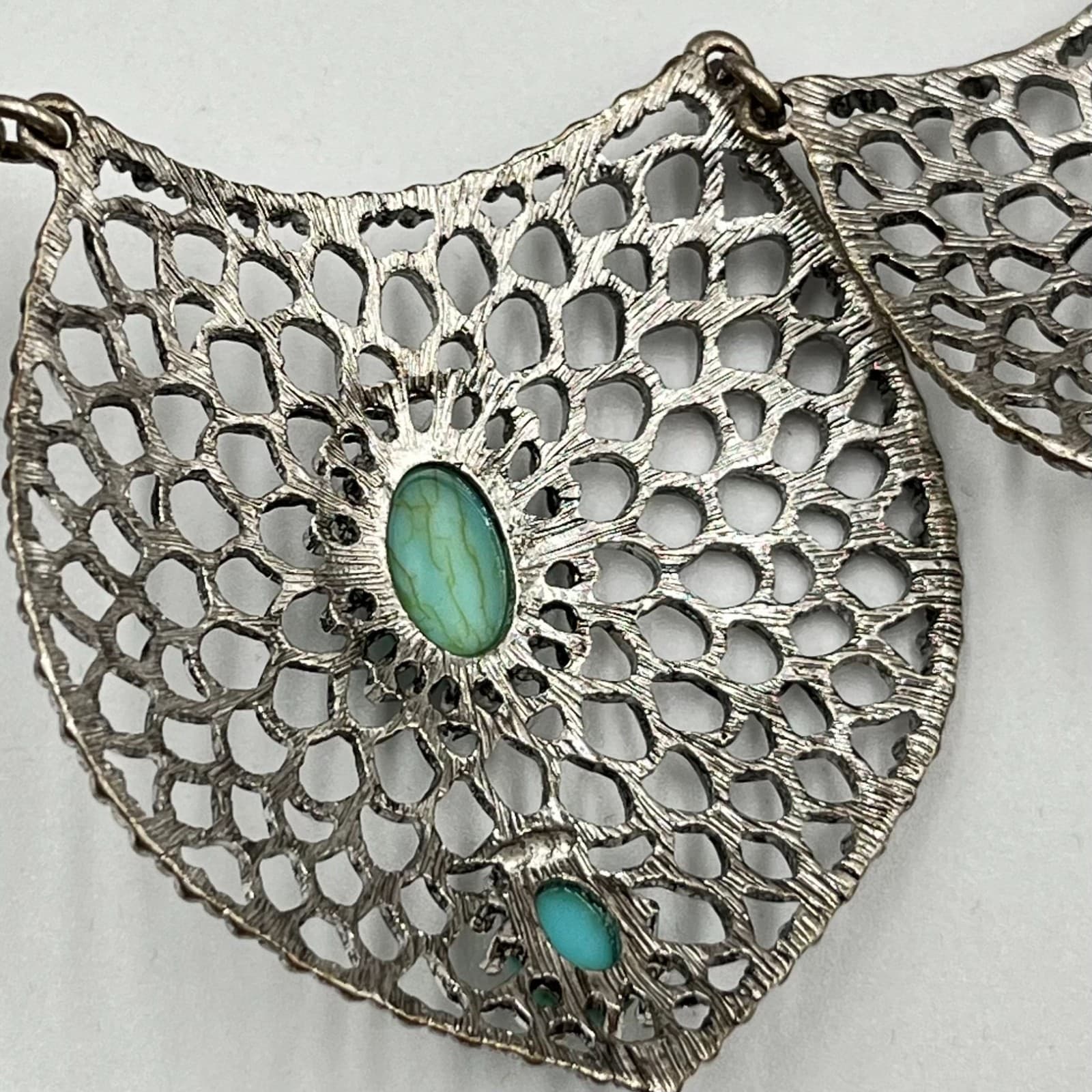 Vintage Express Silver Tone Filigree Faux Turquoise Bib Statement Necklace Retro - Thumbnail 7