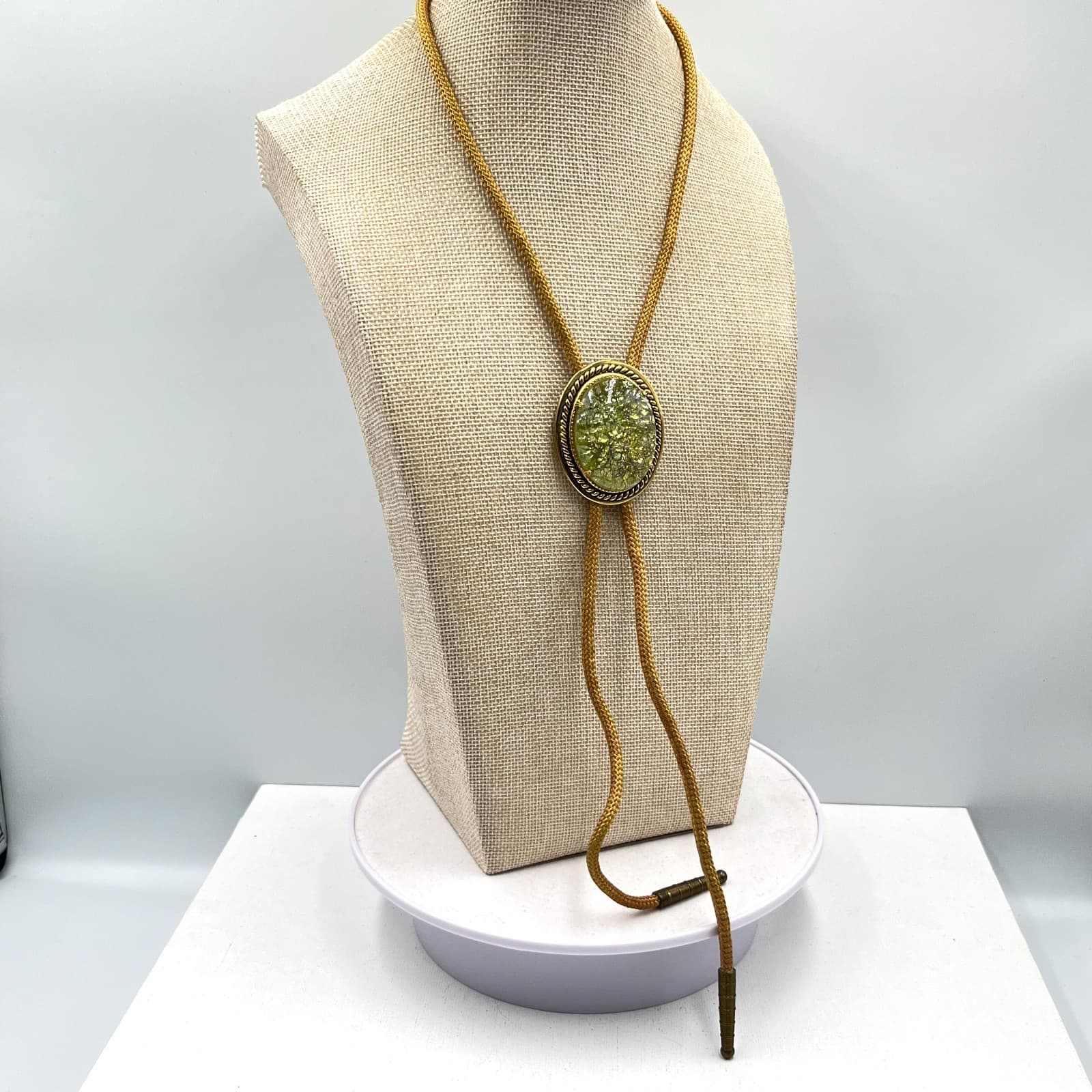 Vintage Western Gold Tone Green Crushed Foil Glass Bolo Tie Retro Cowboy Boho - Thumbnail 8