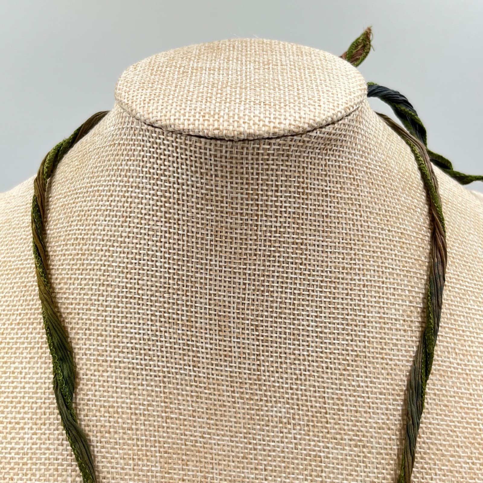 VTG Boho Artisan Turquoise Beads Silk Ribbon Wrap Necklace Earthy Mixed Green - Thumbnail 5