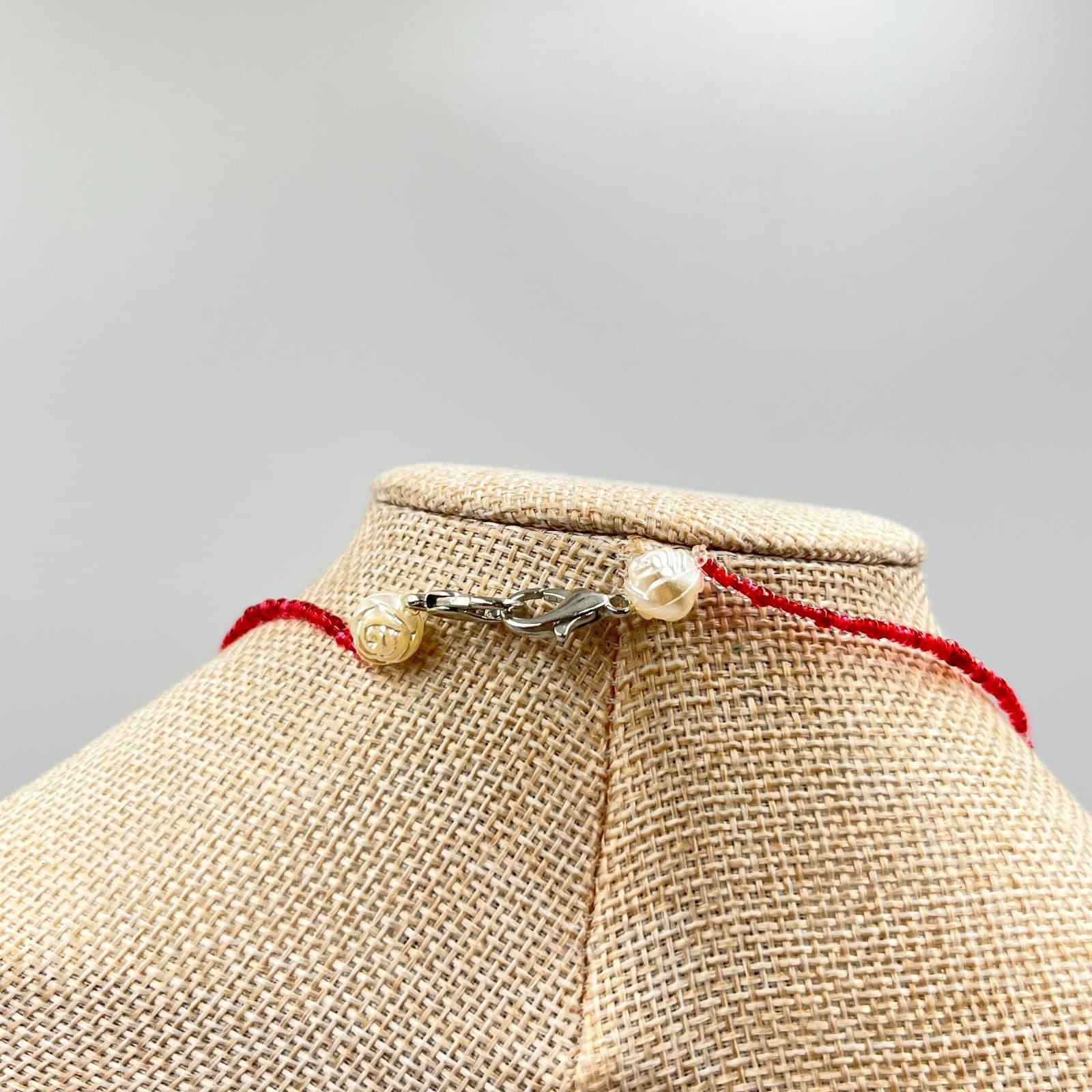 Vintage Red Seed Bead Necklace Cream Rose Bud Accents Dainty Boho Strand Fashion - Thumbnail 7