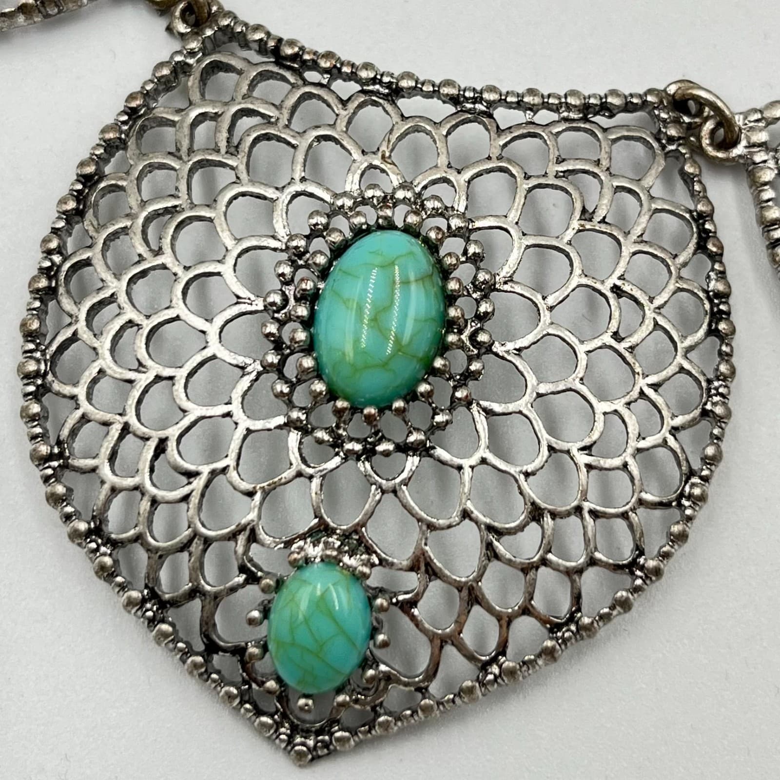 Vintage Express Silver Tone Filigree Faux Turquoise Bib Statement Necklace Retro - Thumbnail 4