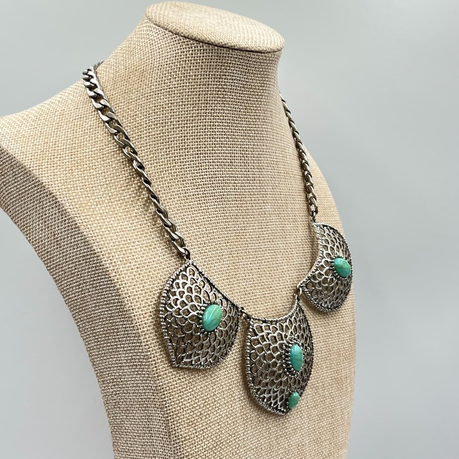 Vintage Express Silver Tone Filigree Faux Turquoise Bib Statement Necklace Retro - Thumbnail 10