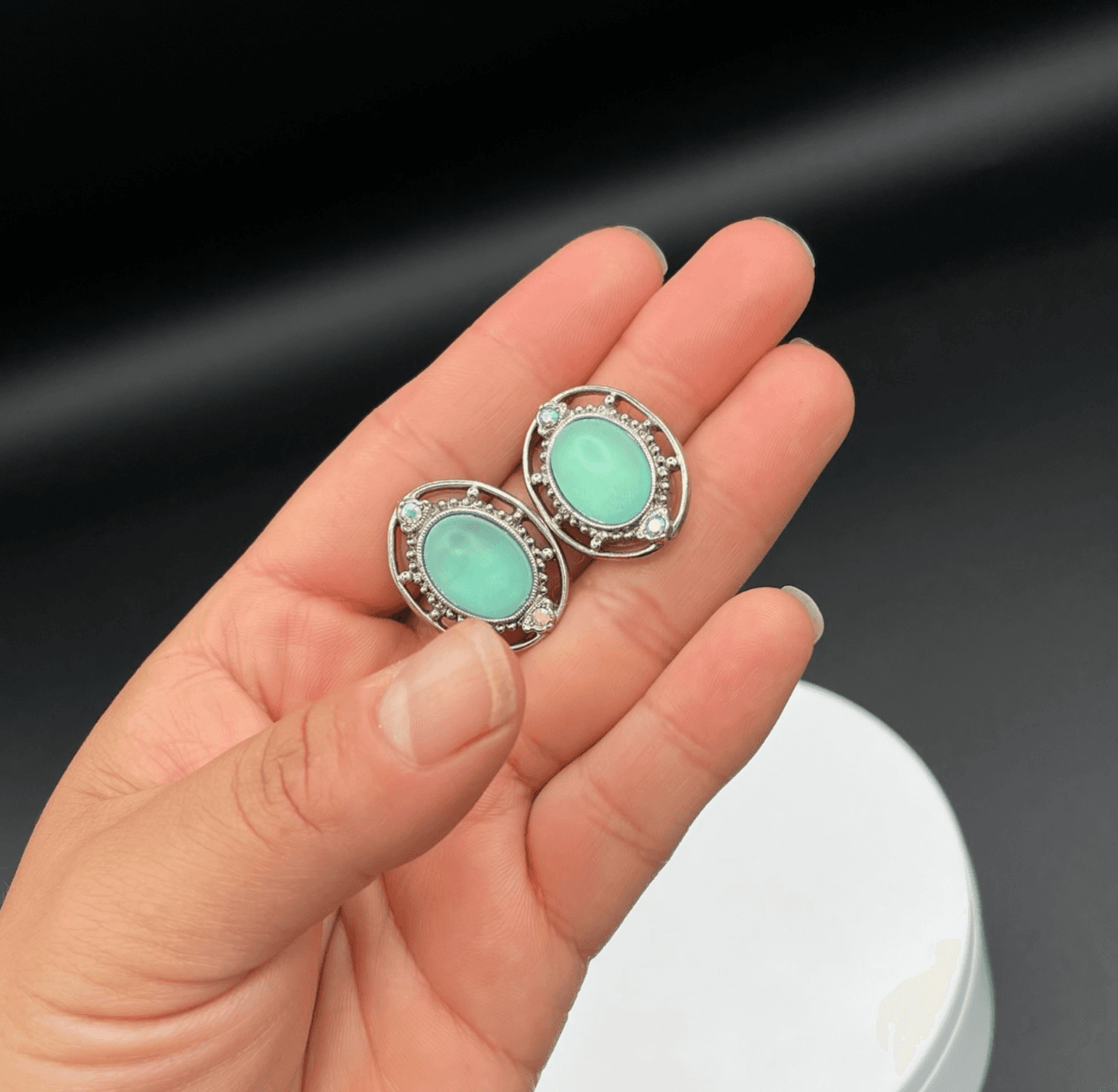 Vintage Style Silver Tone Oval Earrings Seafoam Green Stone Crystal Accents Stud - Thumbnail 2