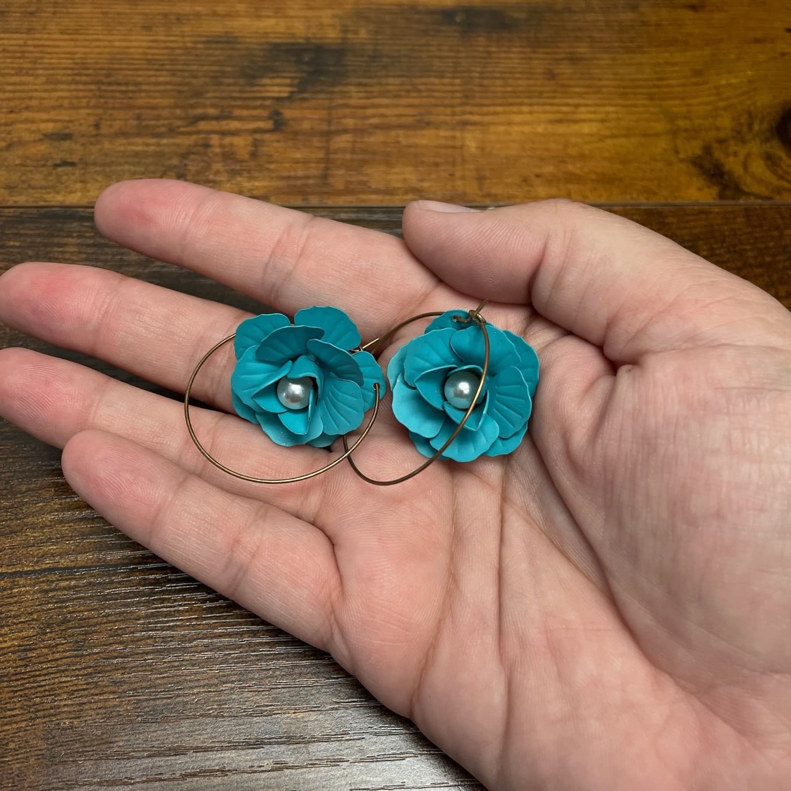 Vintage Teal Floral Hoop Earrings with Pearl Center – Statement Flower Jewelry - Thumbnail 9