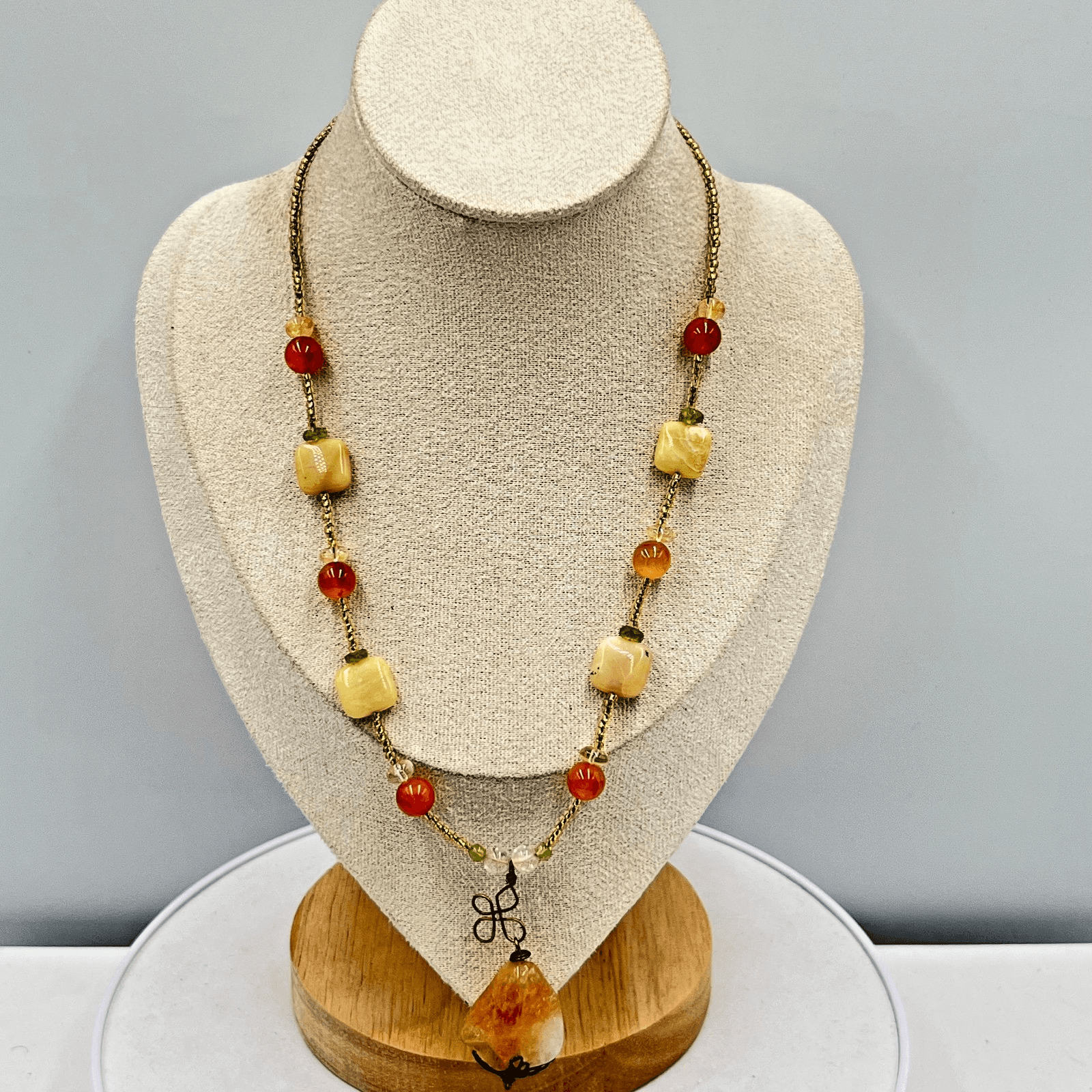 Vintage Citrine & Carnelian Beaded Necklace Boho Earth Tone Gemstone Pendant