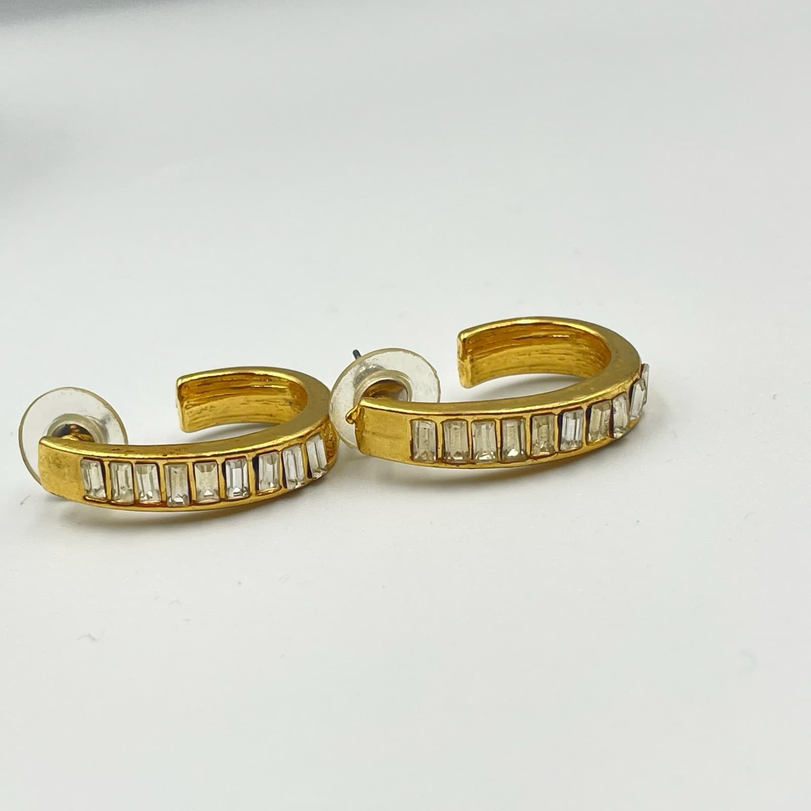 Vintage VTG Gold Tone Clear Baguette Crystal Rhinestone Channel Hoop Earrings - Thumbnail 2