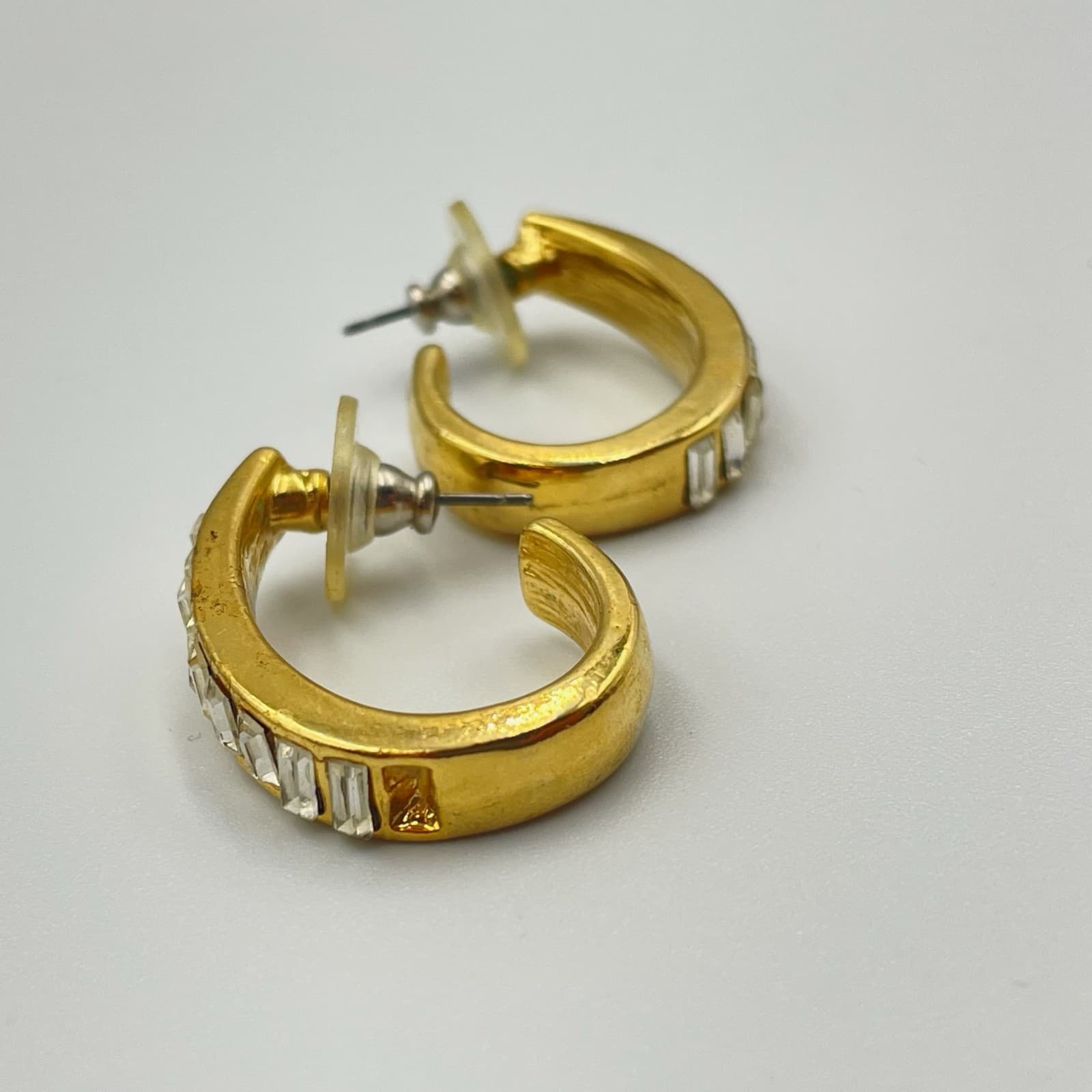 Vintage VTG Gold Tone Clear Baguette Crystal Rhinestone Channel Hoop Earrings - Thumbnail 8