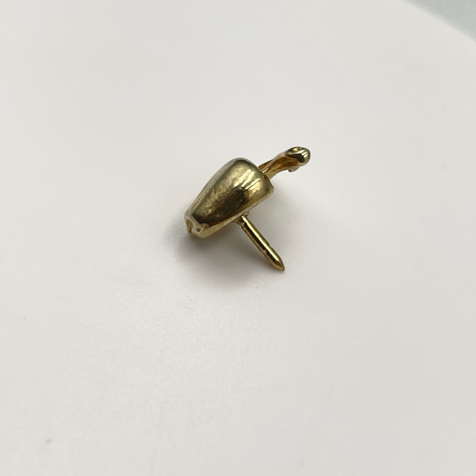 Vintage Gold-Tone Apple Charm Pendant – Cute Y2K Teacher Gift Jewelry - Thumbnail 11