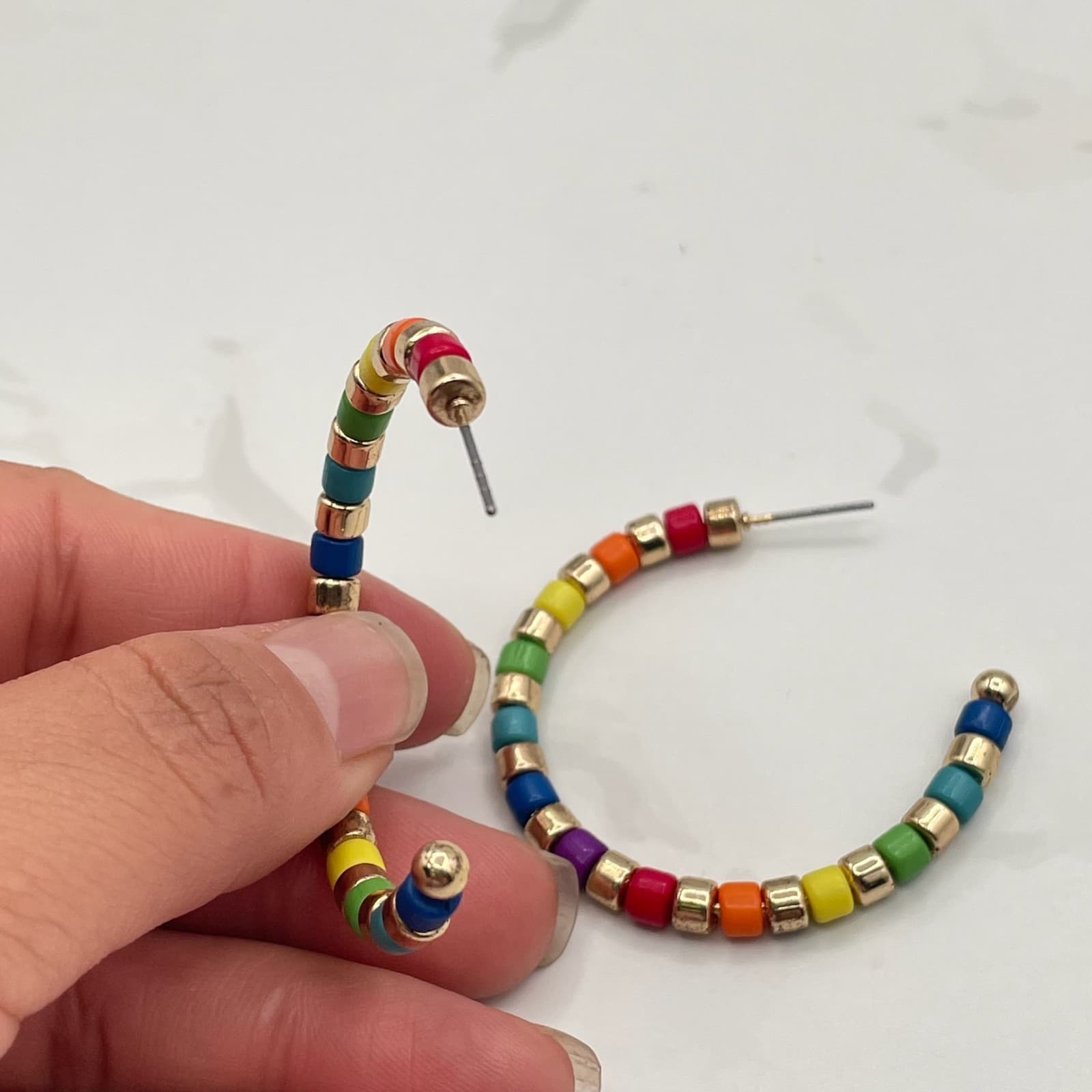 Vintage VTG Rainbow Beaded Hoop Earrings Gold Tone Cube Beads Fun Colourful - Thumbnail 8