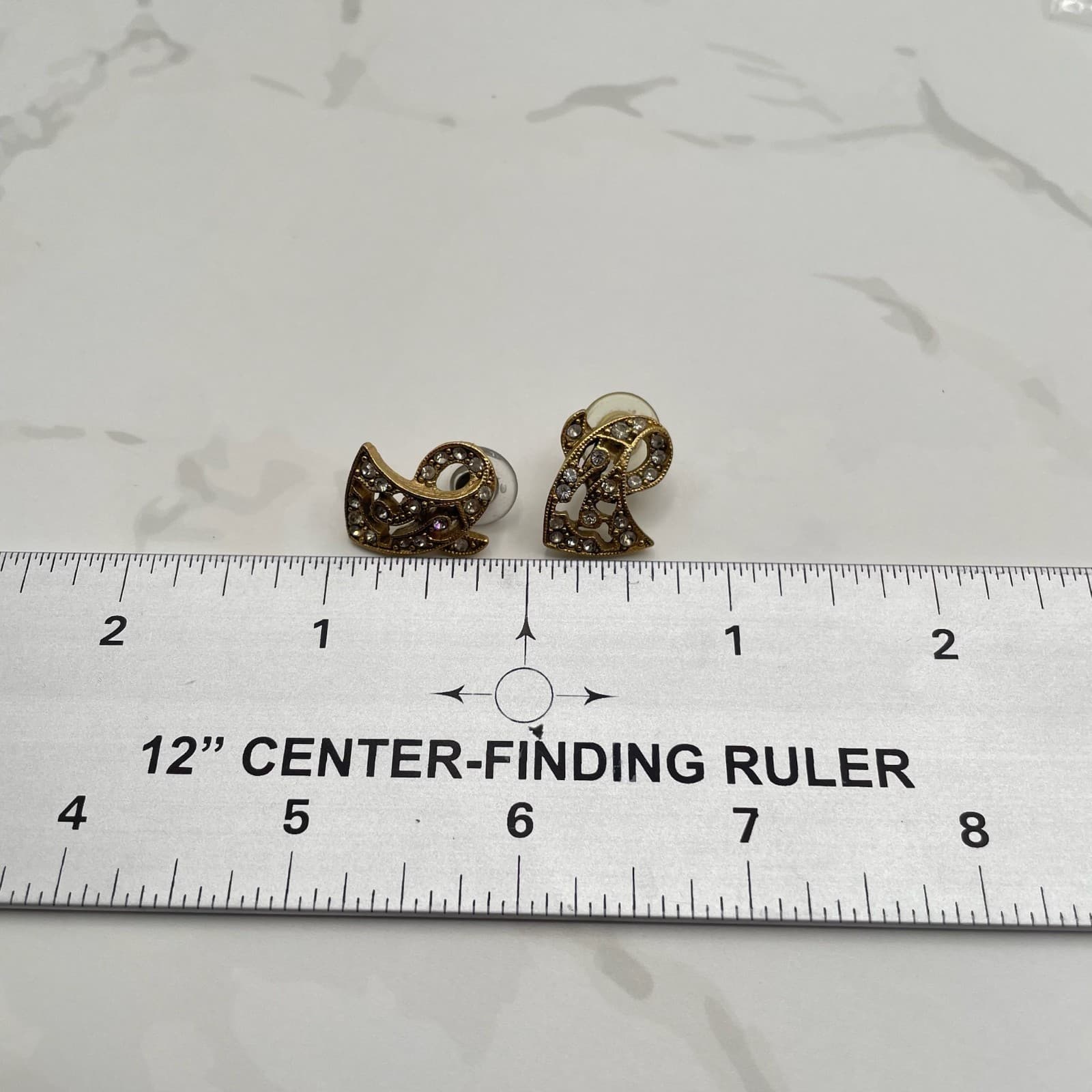 Vintage VTG Gold-Tone Filigree Swirl Stud Earrings with Rhinestone Elegant - Thumbnail 12