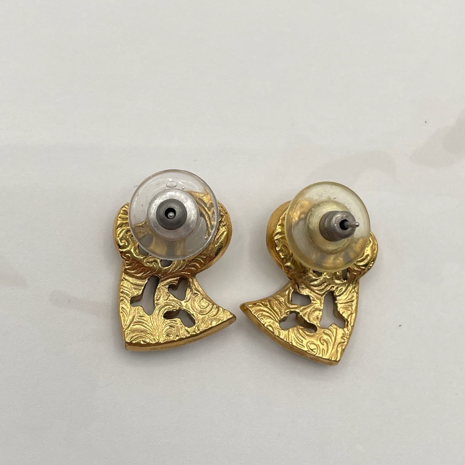 Vintage VTG Gold-Tone Filigree Swirl Stud Earrings with Rhinestone Elegant - Thumbnail 3