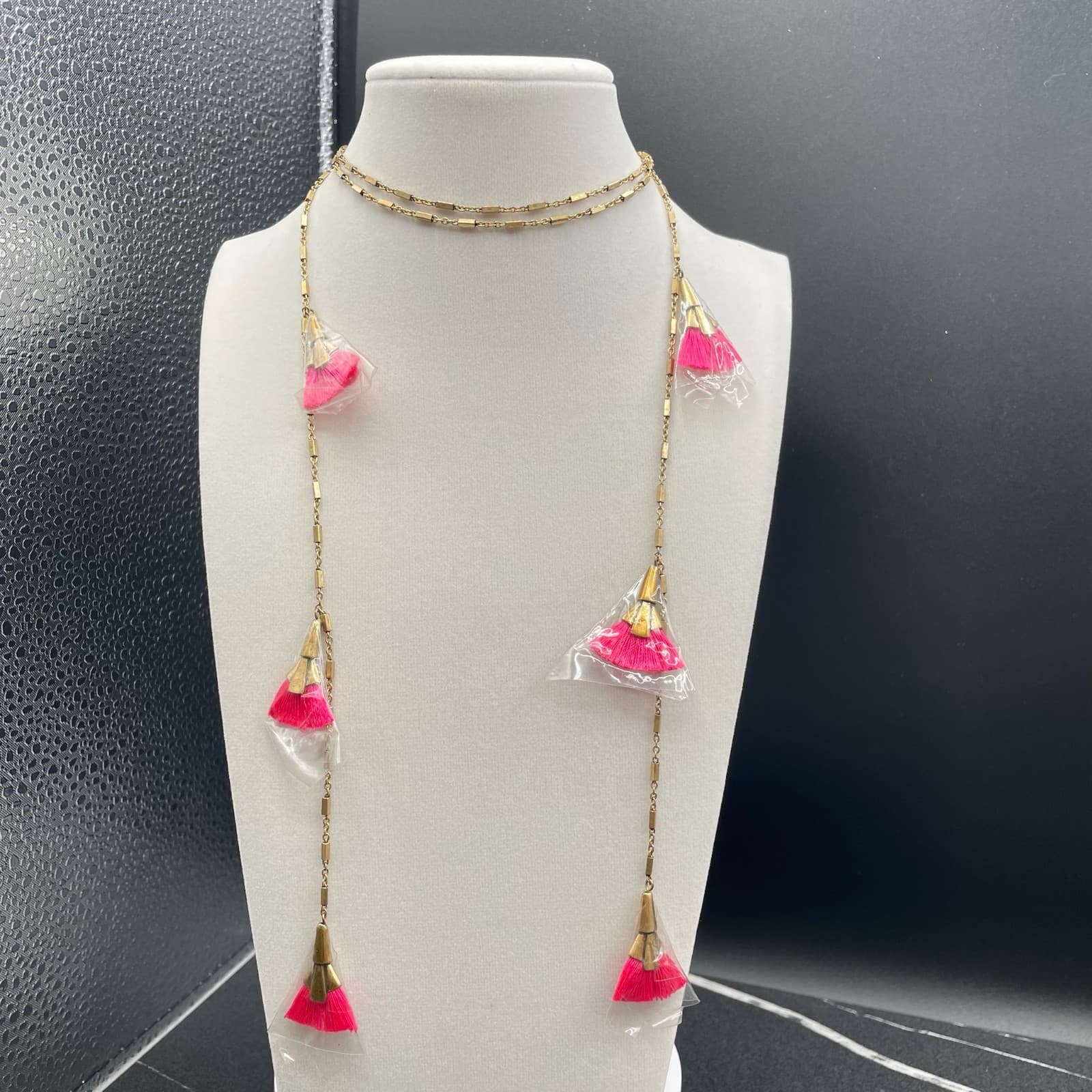 Vintage Gold-Tone Fuchsia Tasseled Fashion Versatile Layered Lariat Necklace - Thumbnail 2