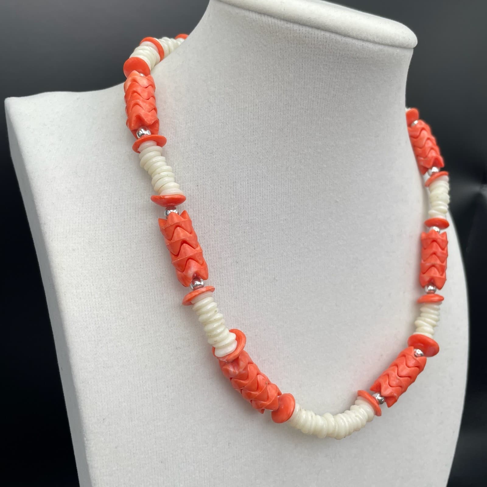 Vintage Orange Coral & White Shell Heishi Beaded Necklace 16" Beach Boho Style - Thumbnail 3