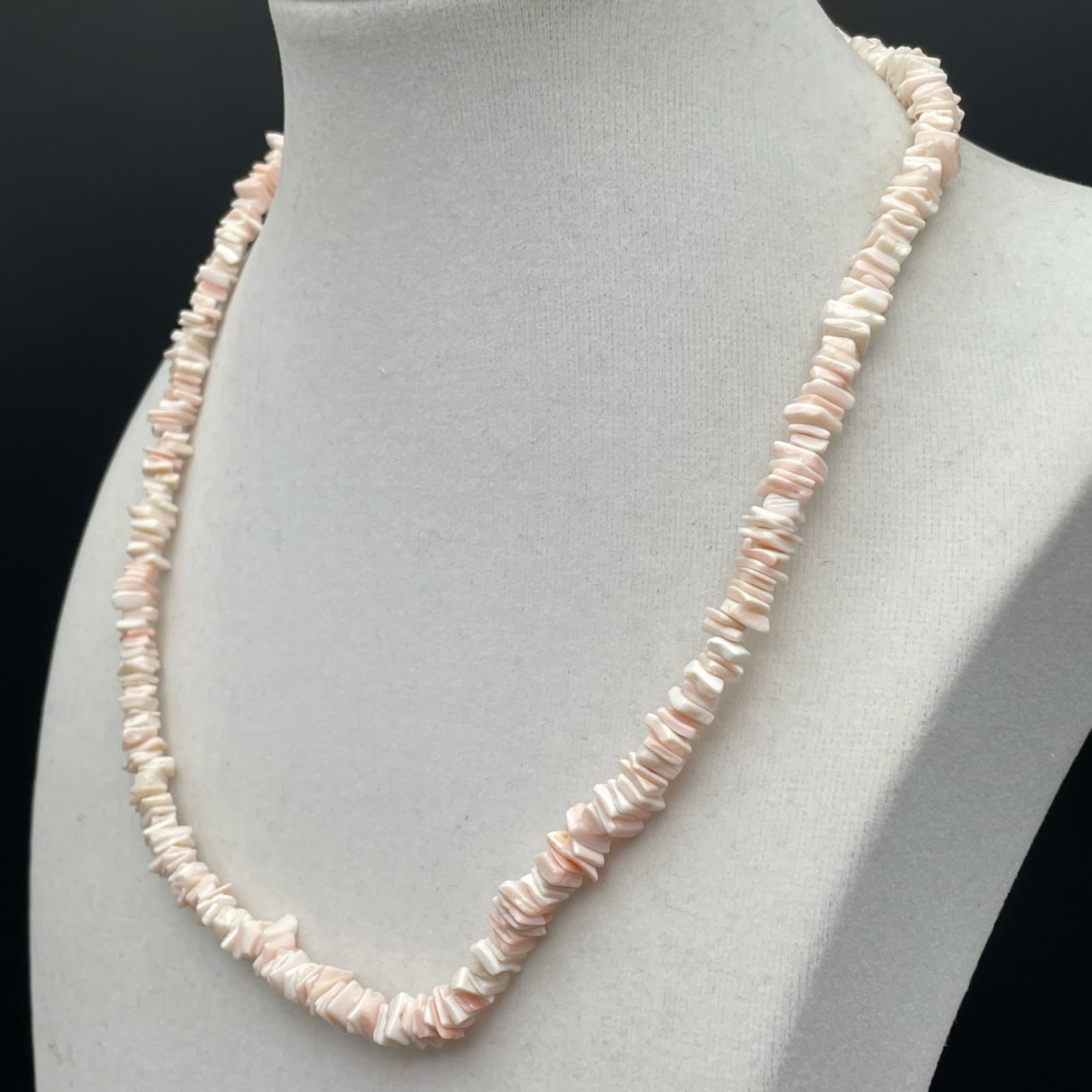 Vintage White Shell Chip Heishi Necklace Choker Gold Tone Barrel Clasp 16" - Thumbnail 5