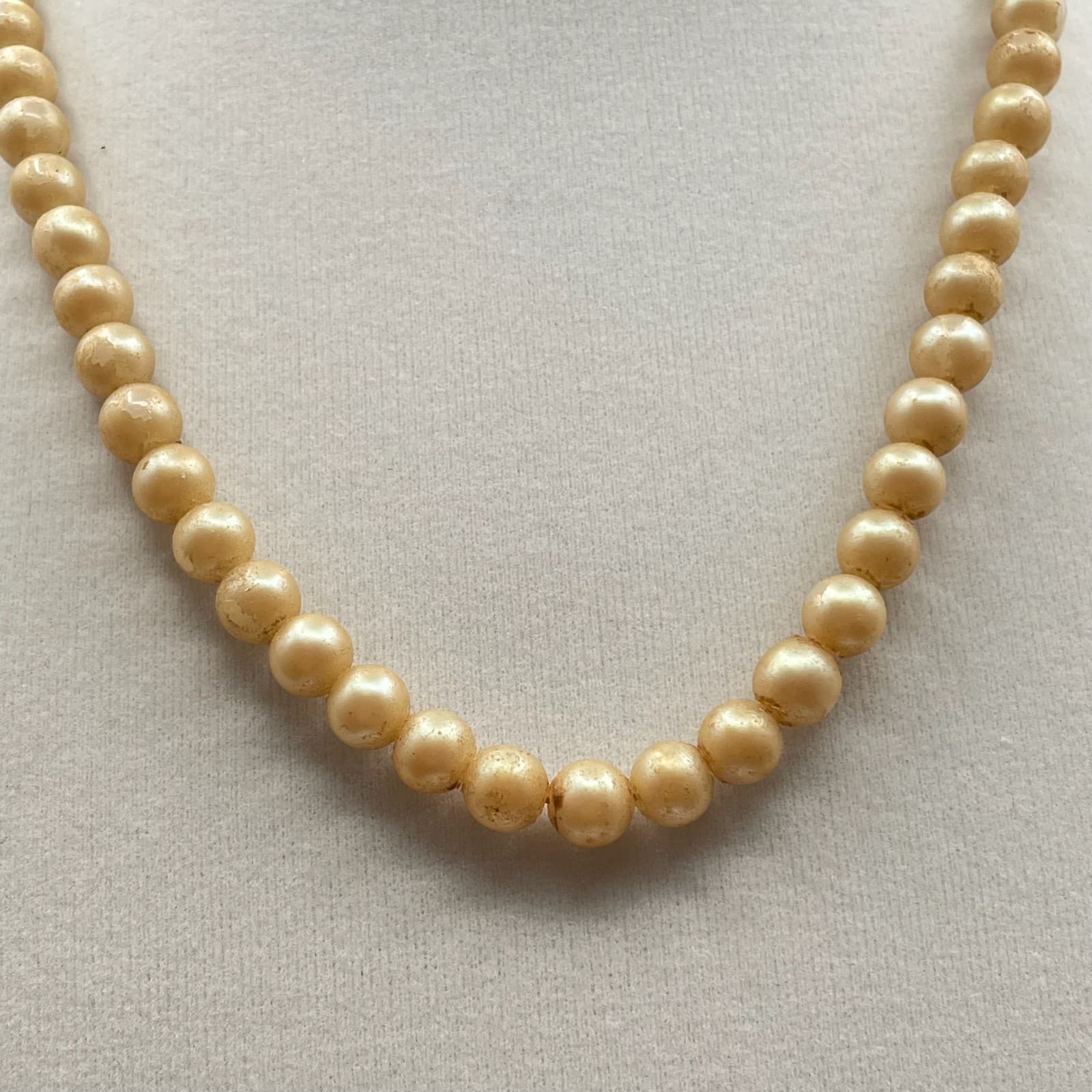 Vintage Beige Classic Champagne Pearl Single Strand Beaded Clasp Necklace - Thumbnail 5