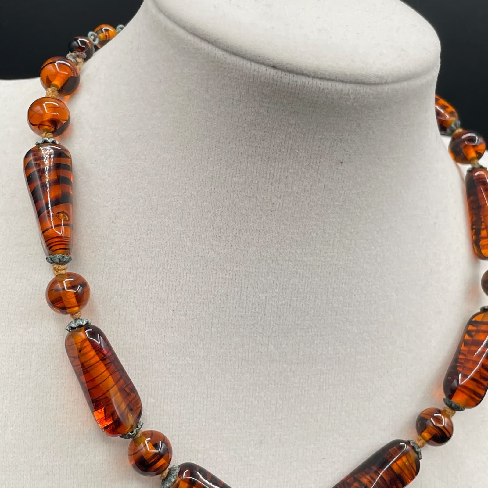 Vintage Carnelian Classic Fashion Tiger Striped Glass Beaded Celluloid Necklace - Thumbnail 3