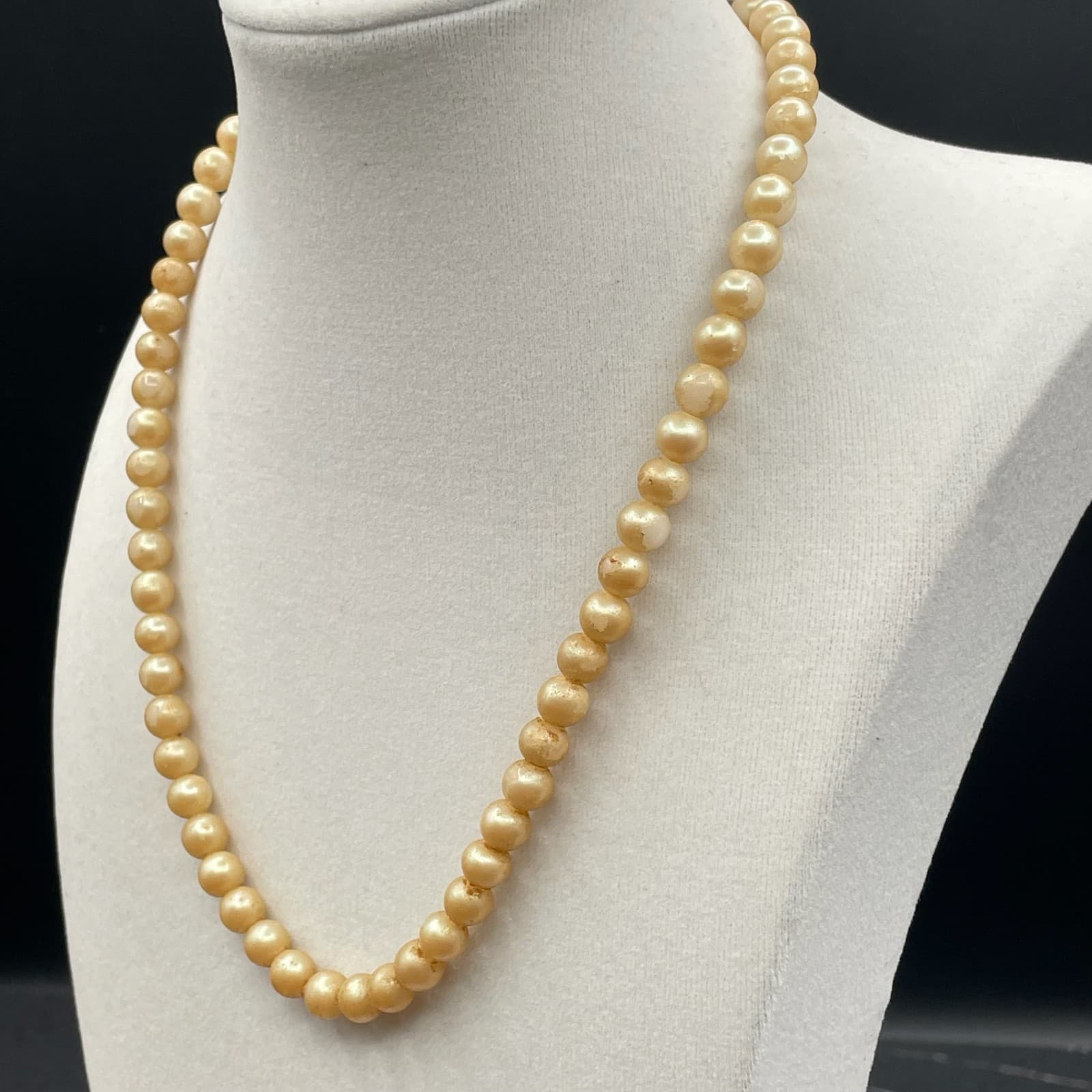 Vintage Beige Classic Champagne Pearl Single Strand Beaded Clasp Necklace - Thumbnail 6