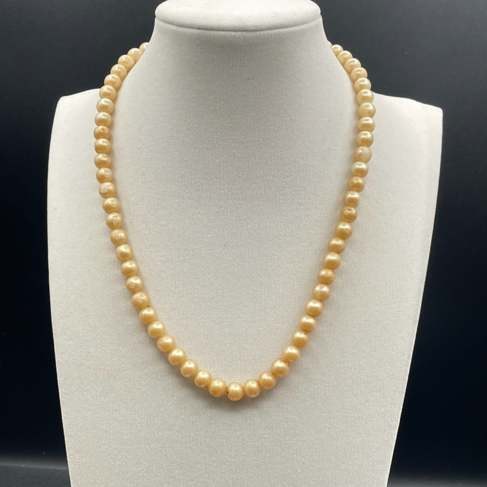 Vintage Beige Classic Champagne Pearl Single Strand Beaded Clasp Necklace - Thumbnail 3