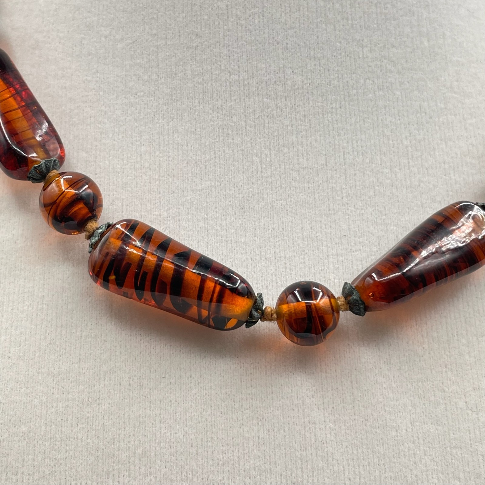 Vintage Carnelian Classic Fashion Tiger Striped Glass Beaded Celluloid Necklace - Thumbnail 4