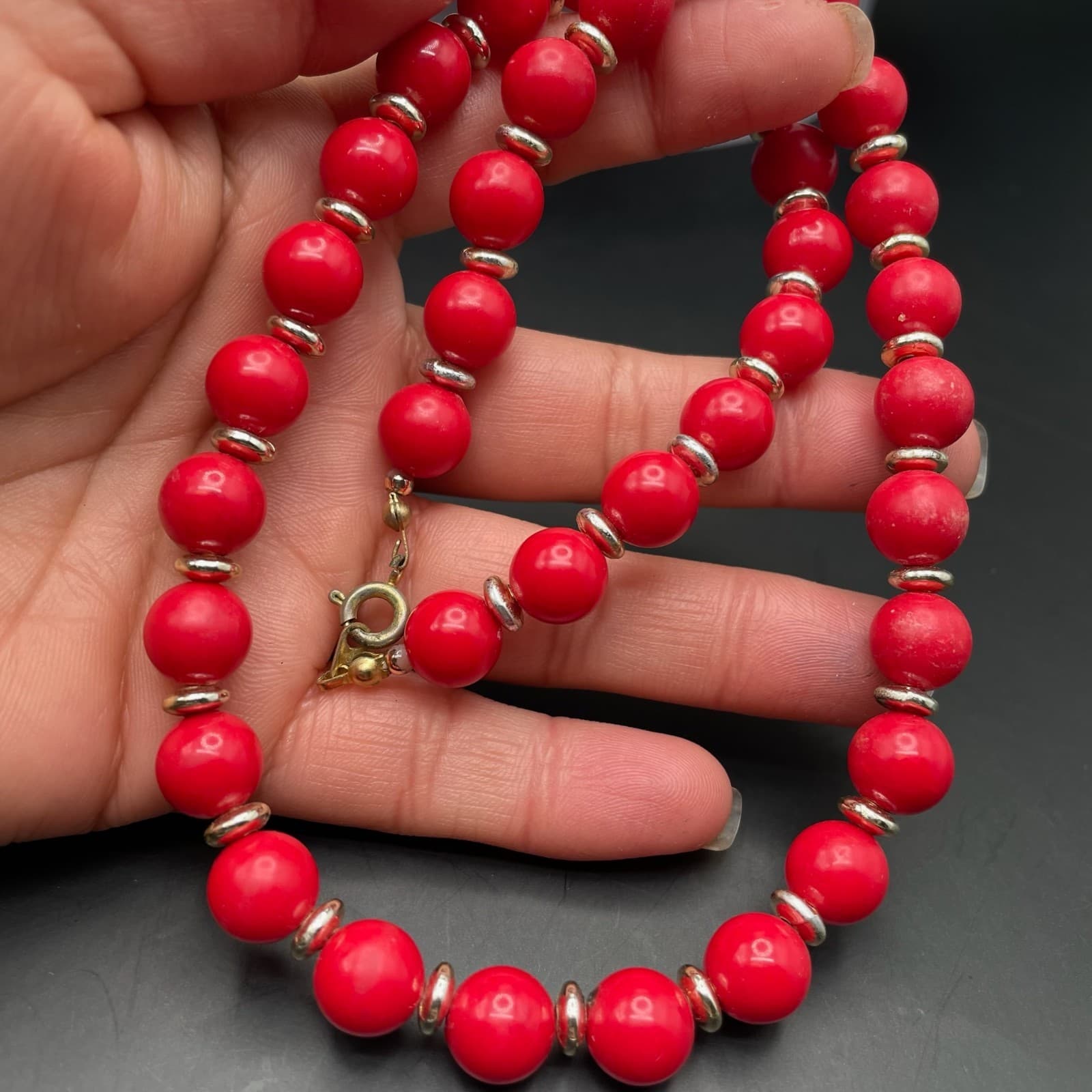 Vintage Red Plastic Beaded Necklace Silver Tone Spacers 18" Statement Y2K - Thumbnail 3