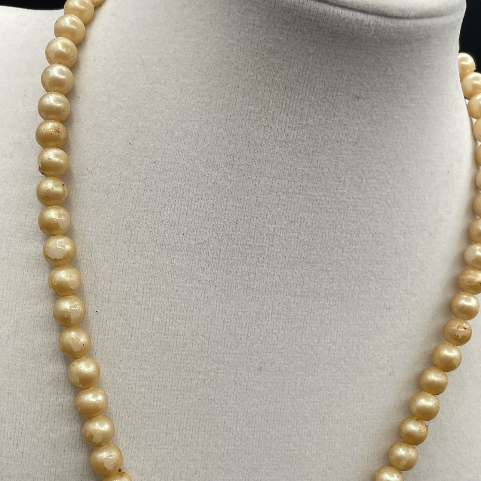 Vintage Beige Classic Champagne Pearl Single Strand Beaded Clasp Necklace - Thumbnail 4
