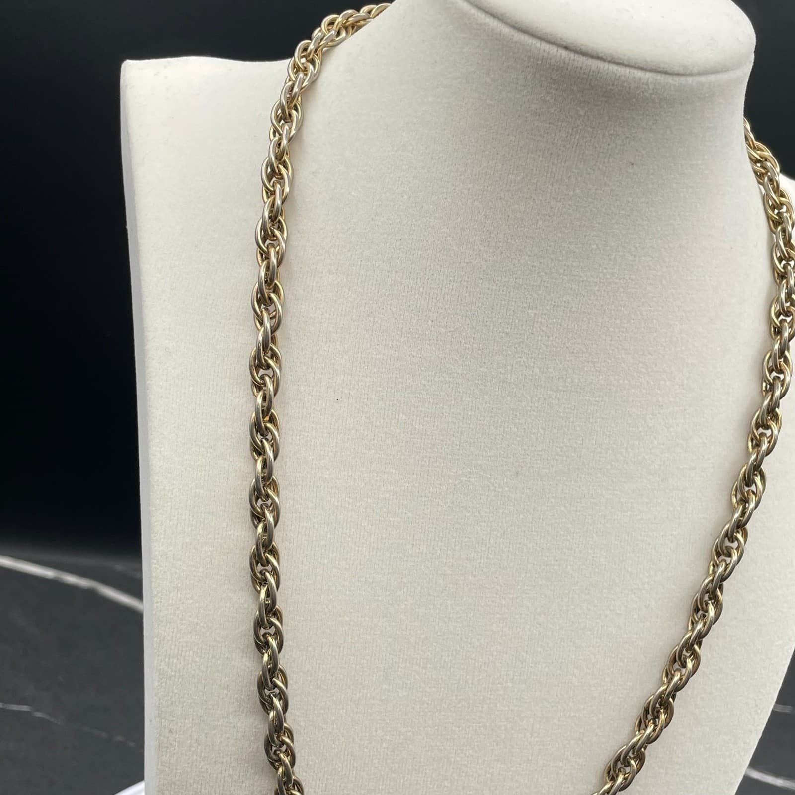 Vintage Contemporary Silver-Tone Classic Fashion Twist Braided Chain Push Lock - Thumbnail 5