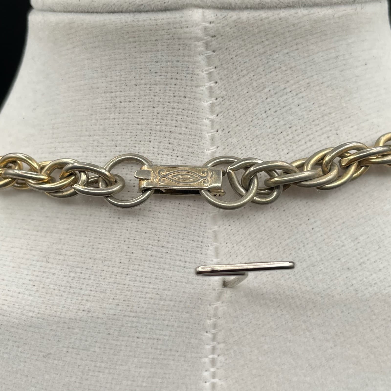 Vintage Contemporary Silver-Tone Classic Fashion Twist Braided Chain Push Lock - Thumbnail 11