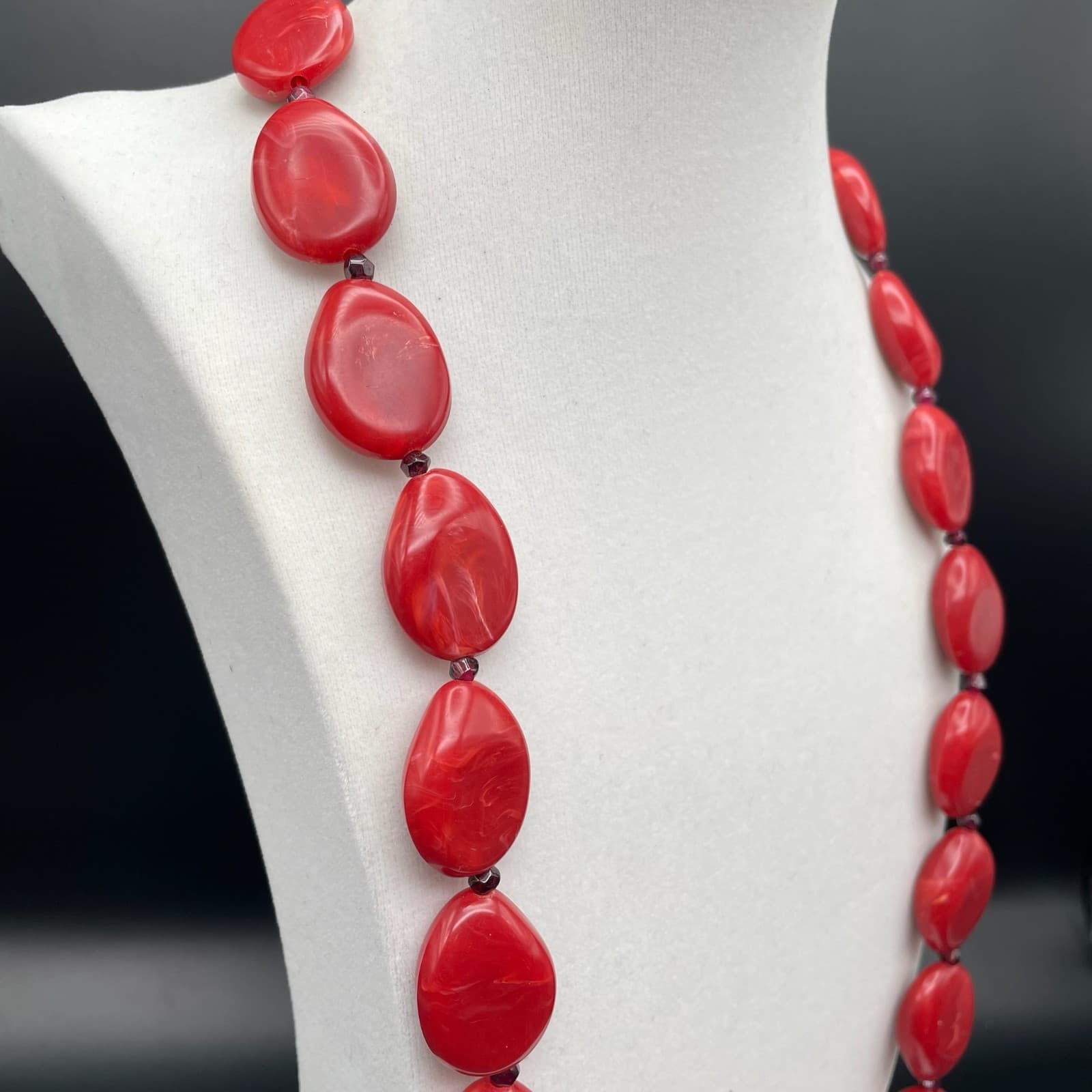 Vintage Red Resin Pebble Bead Necklace Statement Garnet Spacer 14 in Choker - Thumbnail 3
