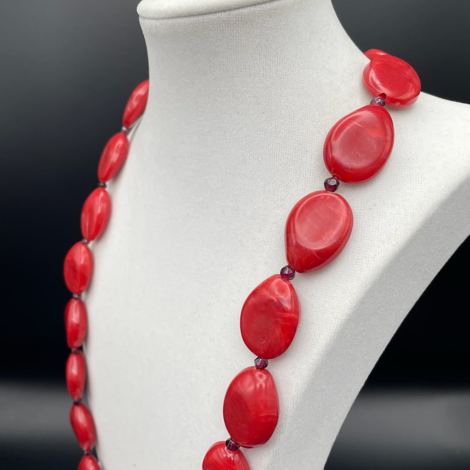 Vintage Red Resin Pebble Bead Necklace Statement Garnet Spacer 14 in Choker - Thumbnail 5